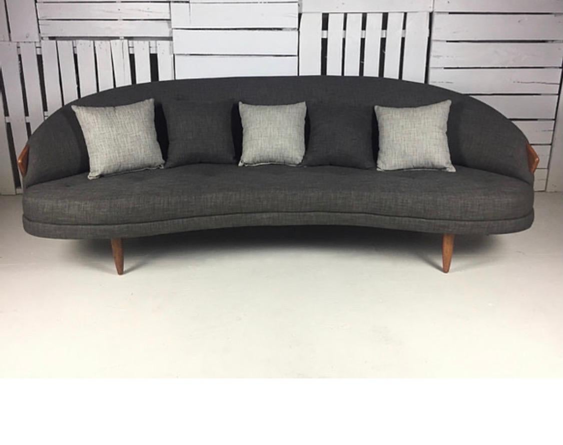 Kidney Shaped Adrian Pearsall for Craft Associates Sofa Model 2010s Perfect 4