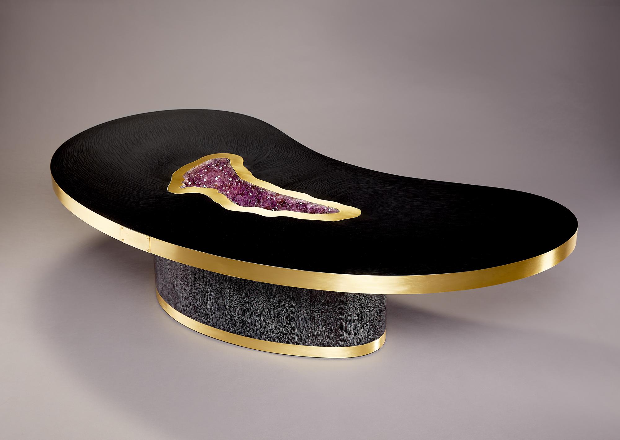 Kidney Shaped Amethyst Geode and Resin Coffee Table In Good Condition In North Hollywood, CA