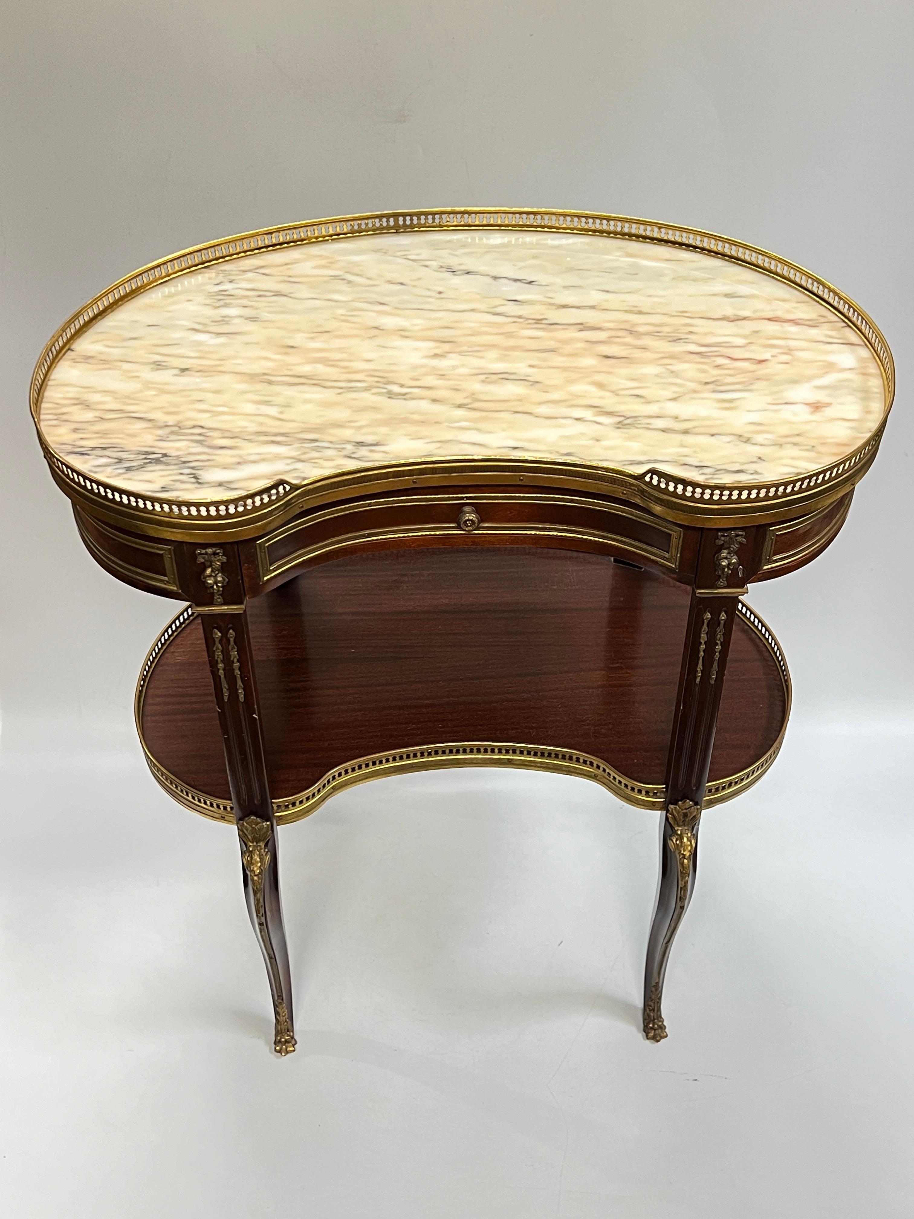 Kidney Shaped Bronze Mounted Mahogany Side Table in French Louis XVI Style In Good Condition In New York, NY
