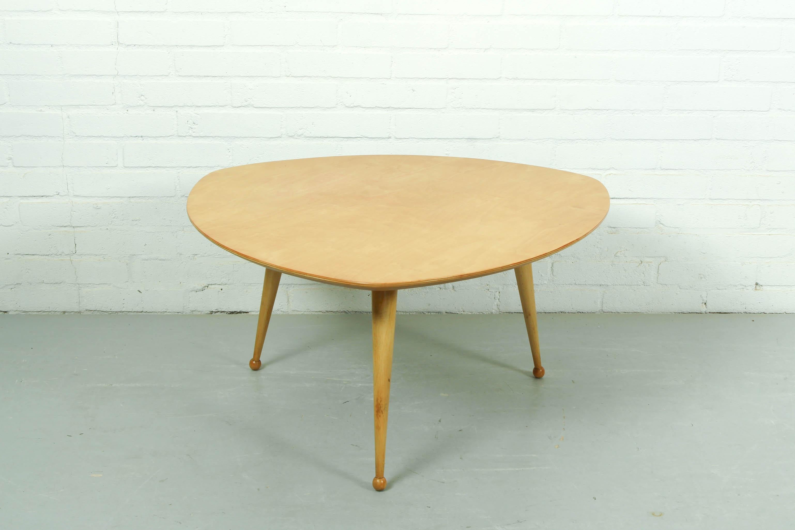 Mid-Century Modern Kidney Shaped Coffee Table by Cees Braakman for UMS Pastoe For Sale