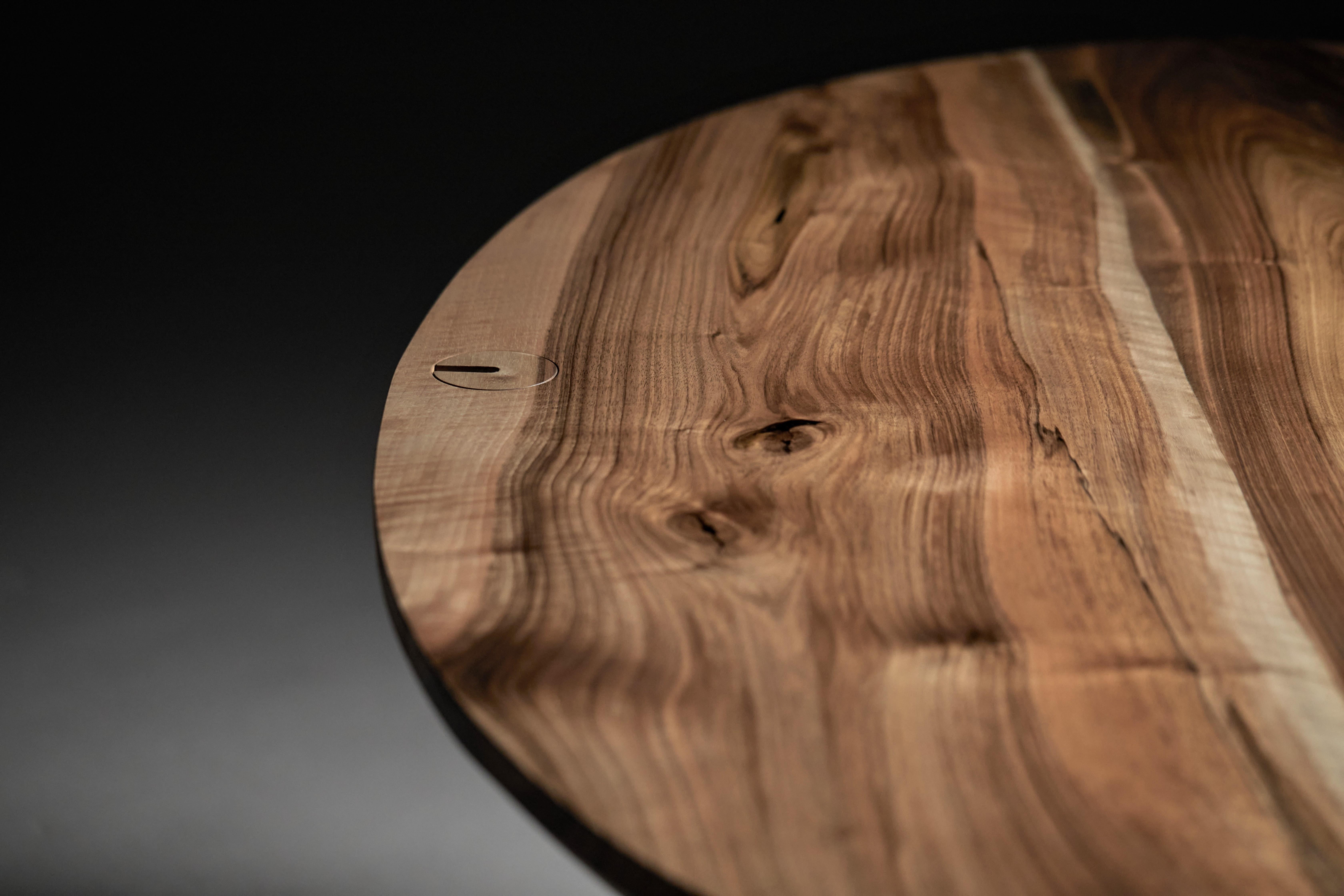 Kidneyförmiger Schreibtisch aus Nussbaumholz von Jonathan Field im Angebot 7
