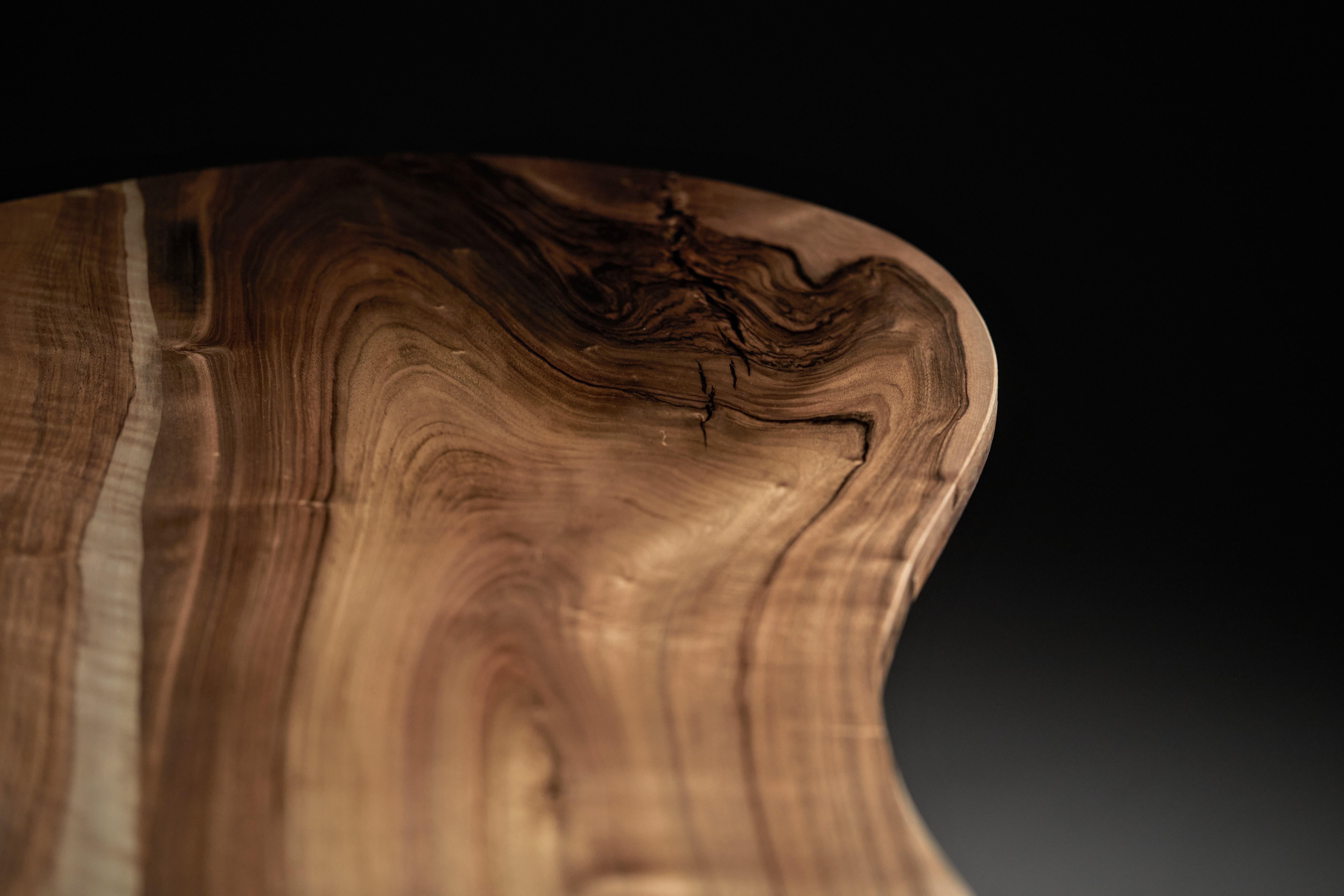 Kidneyförmiger Schreibtisch aus Nussbaumholz von Jonathan Field im Angebot 8