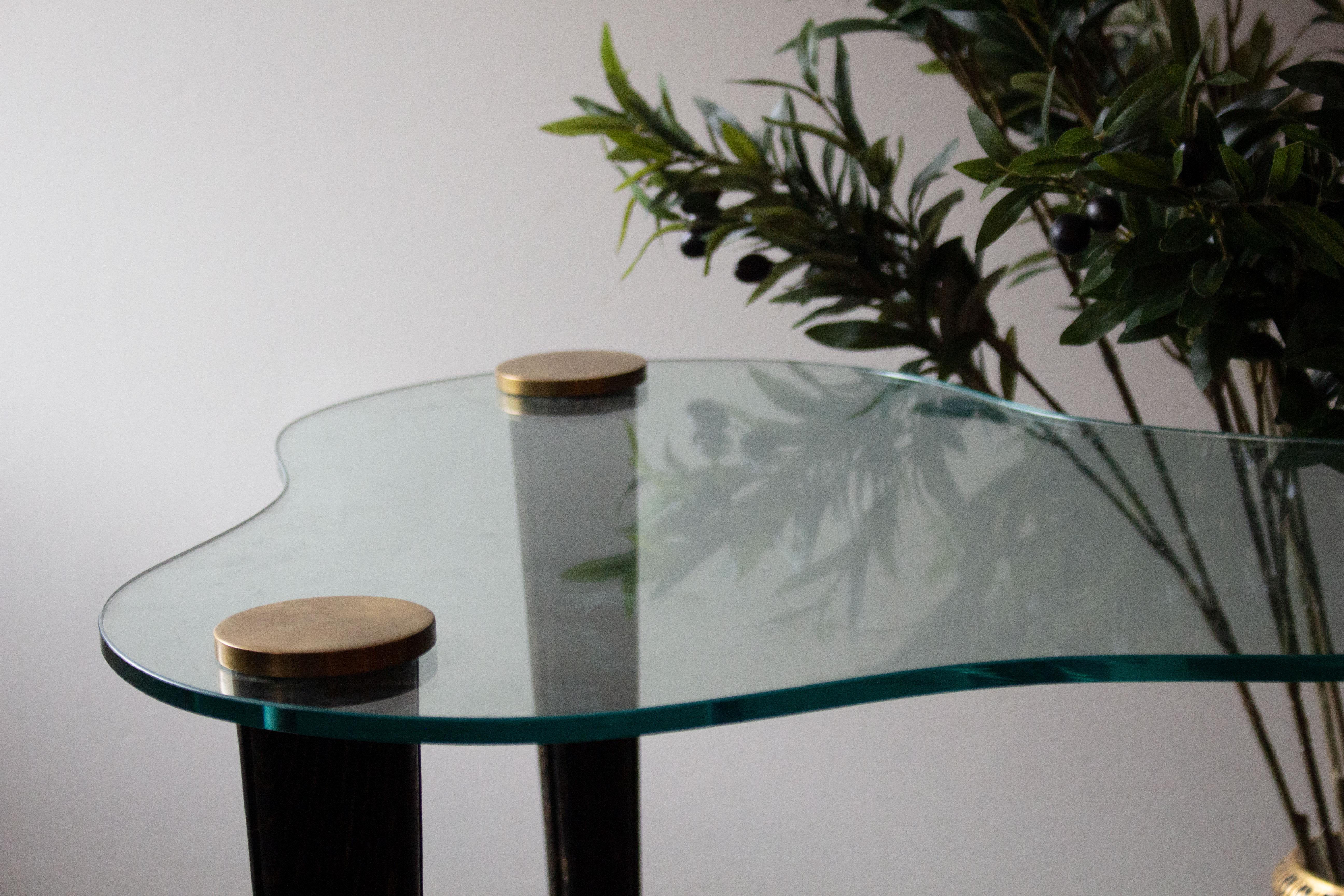 Italian Kidney-Shaped Side Table in the Style of Gilbert Rohde