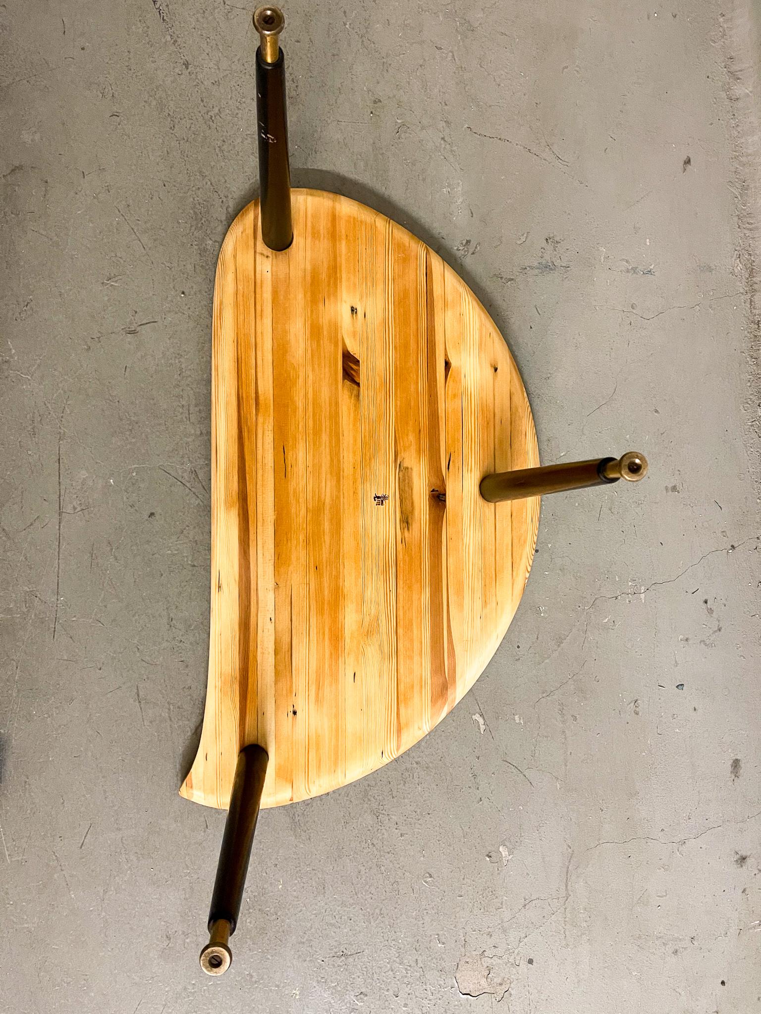 Tavolino a forma di rene prodotto da Svensk Fur, Svezia, anni '70 in vendita 8