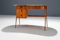 Kidney-shaped Writing Desk in blond Wood, Brass and Glass, Italy, 1950's