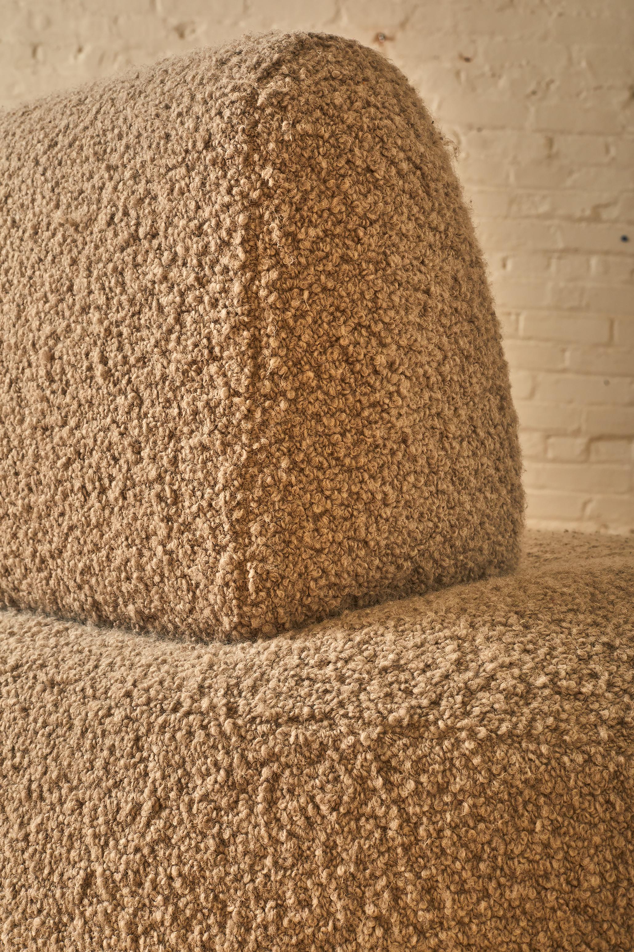 Kidney Sofa by Vladamir Kagan 9