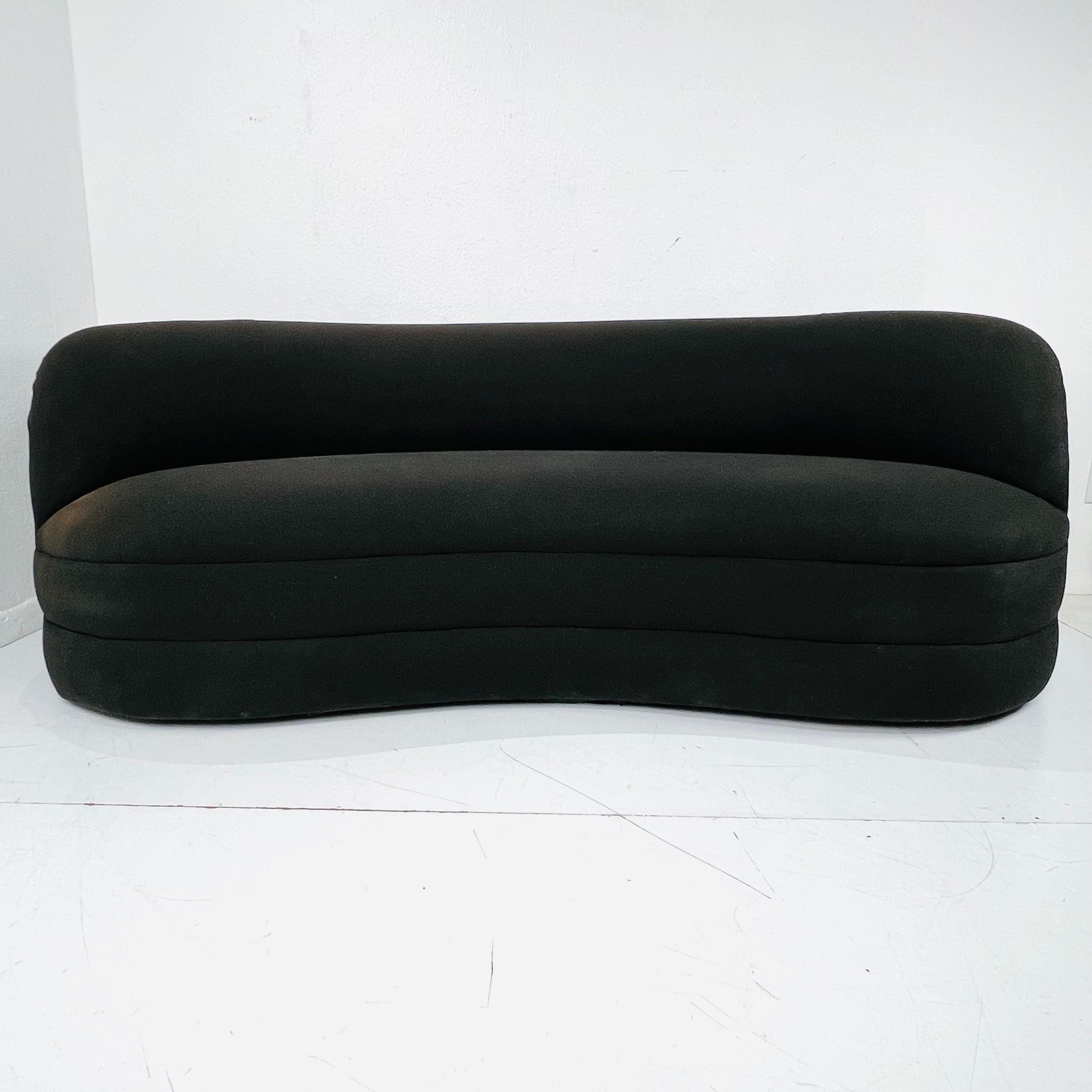 Midcentury kidney sofa in the style of Vladimir Kagan. This sofa measures: 86