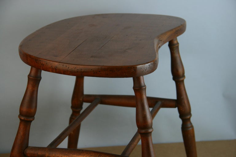 Kidney Stool Turned Leg Stool/Small Table For Sale at 1stDibs