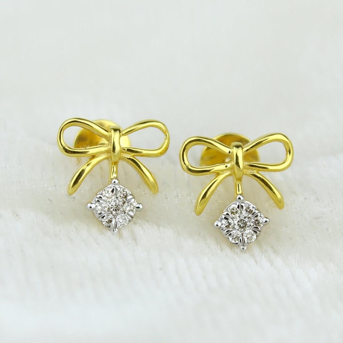 Kids Bow Diamond Stud Earrings in 14K Solid Gold (Certified) In New Condition For Sale In New Delhi, DL