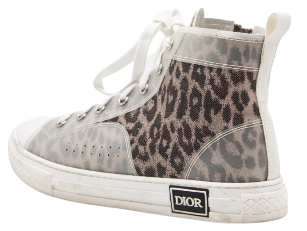 A great pair of Dior Kids B23’s in Leopard Print for sale. A pre-loved pair in good condition.
BRAND	
Dior

FEATURES	
high-top, Lace Up, leopard print upper in jacquard nylon, nylon lining, rubber pull tab, side-stitched