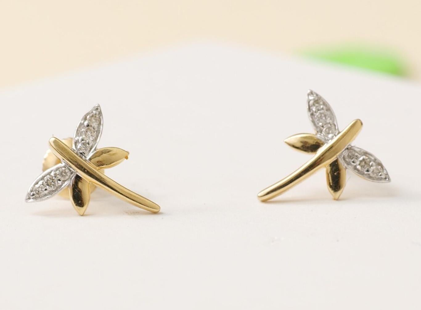 Art Déco Orecchini per bambini con diamante a forma di libellula in oro massiccio 14K (certificati) in vendita