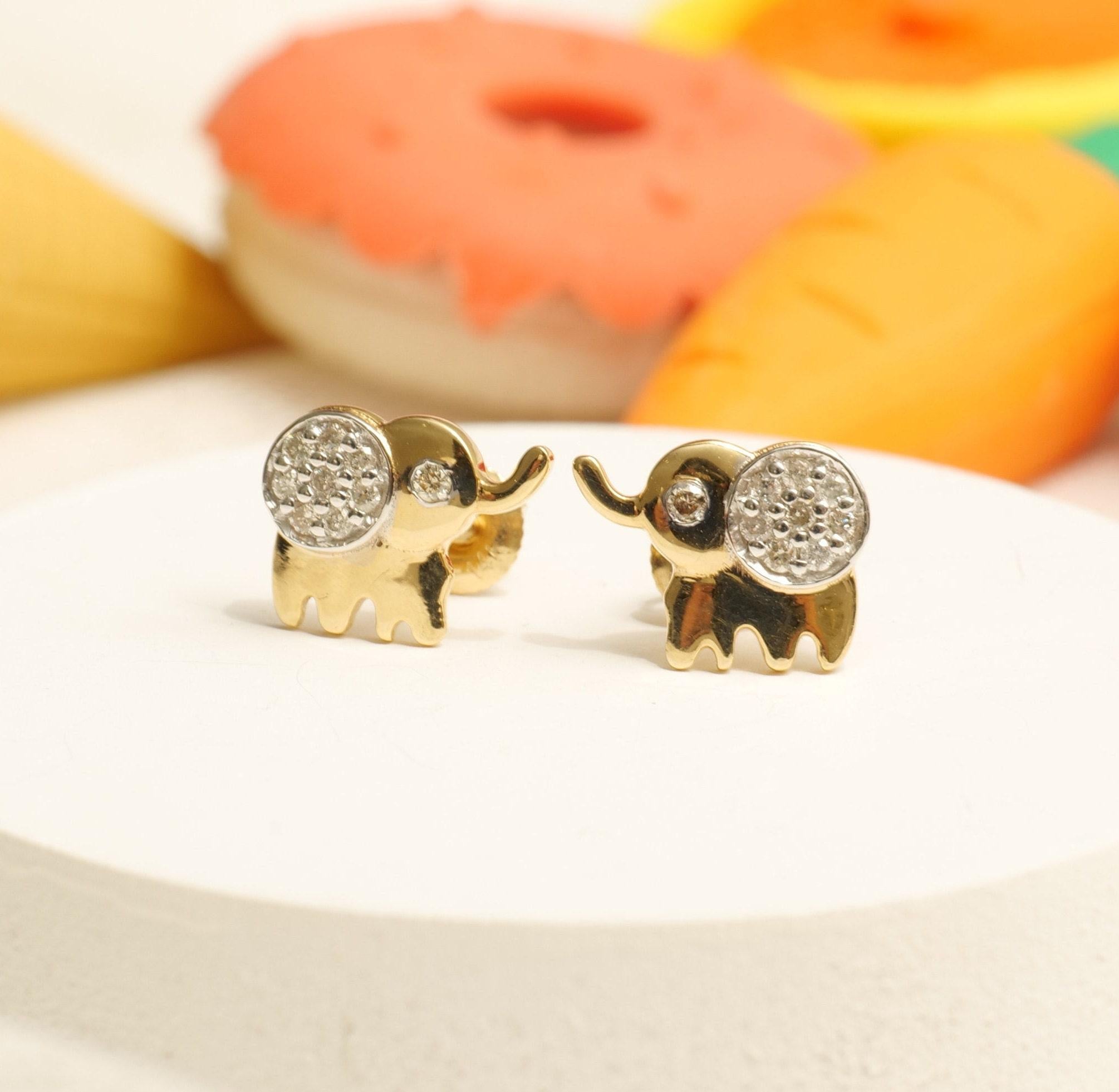 Pendientes infantiles de oro macizo de 14k con diamantes en forma de elefante (certificados) Corte redondo en venta