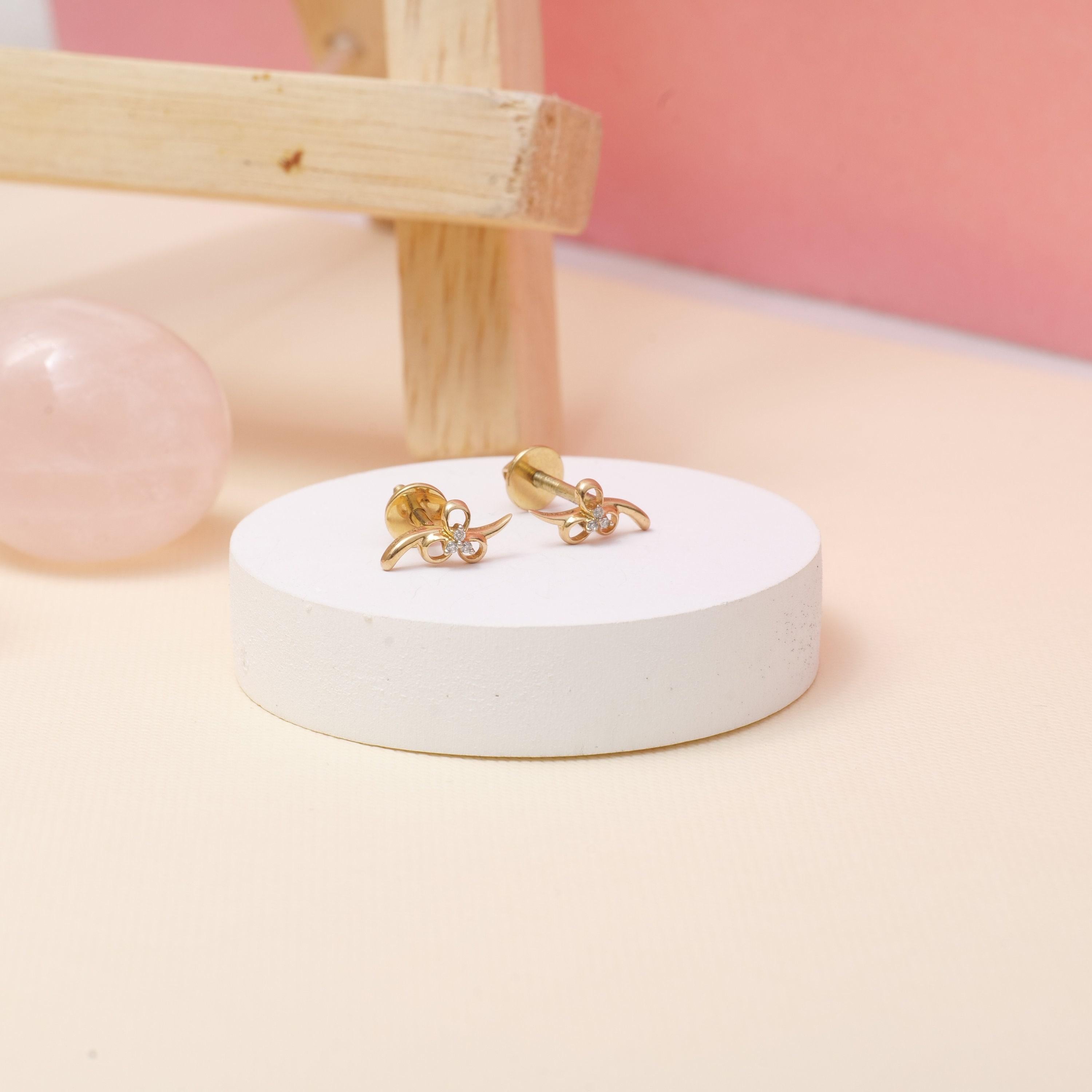 Taglio rotondo Orecchini per bambini con diamanti floreali in oro massiccio 14K (certificati) in vendita