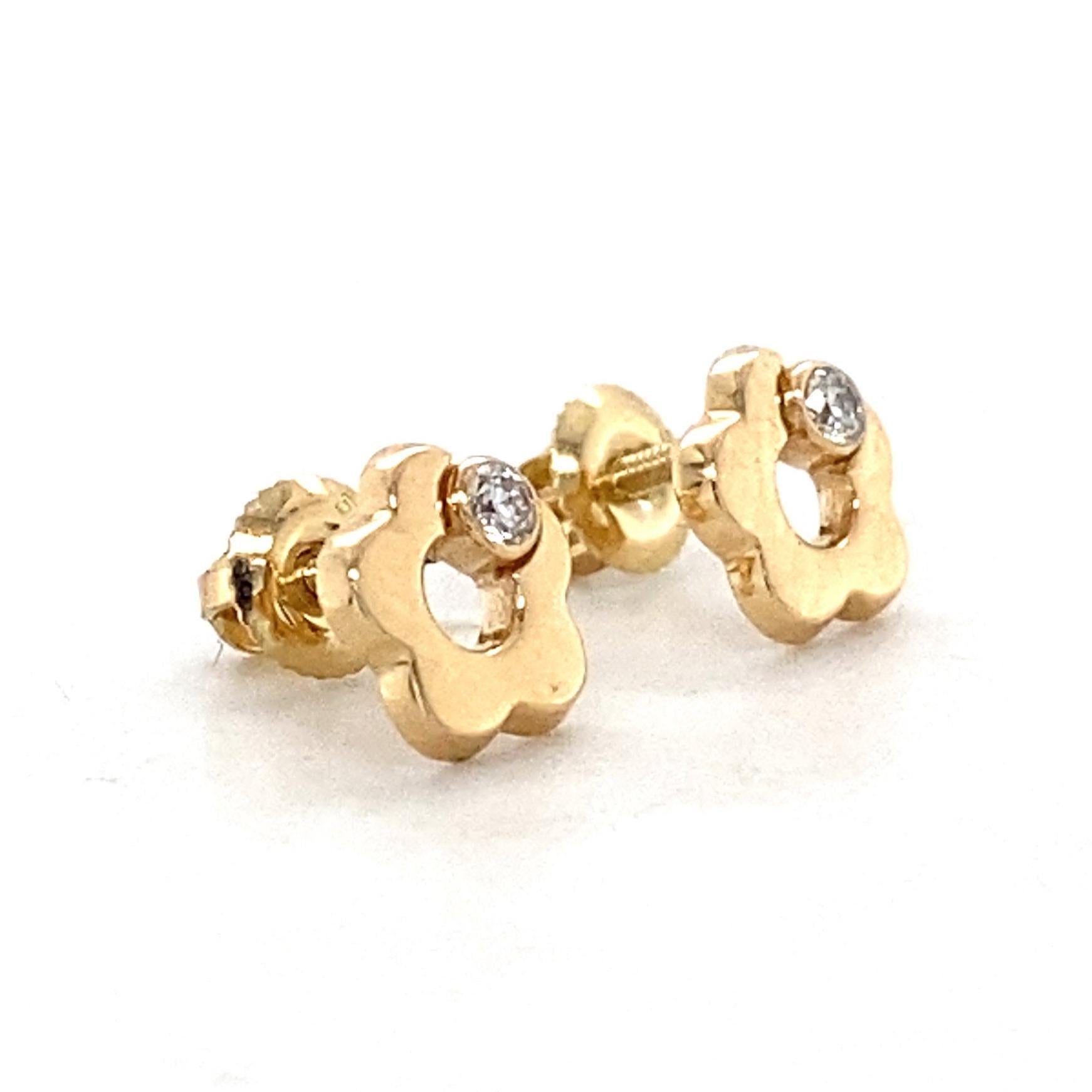 Kids Flower Diamond Stud Earrings in 14K Solid Gold (Certified) In New Condition For Sale In New Delhi, DL