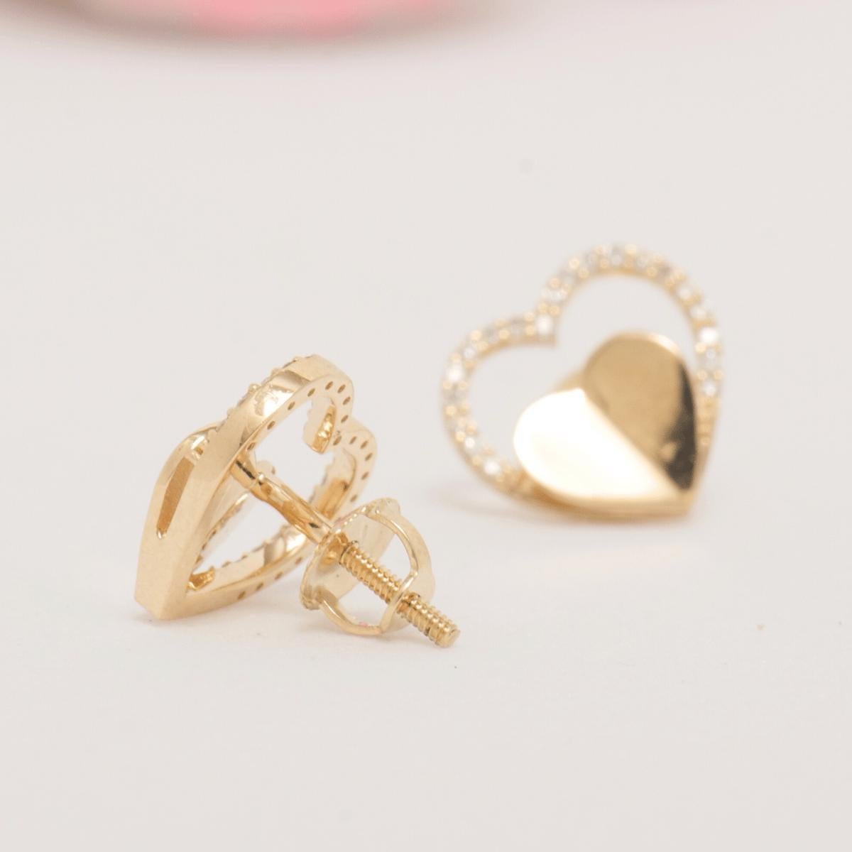 Taglio rotondo Orecchini con diamante a forma di cuore per bambini in oro massiccio 14K (certificati) in vendita