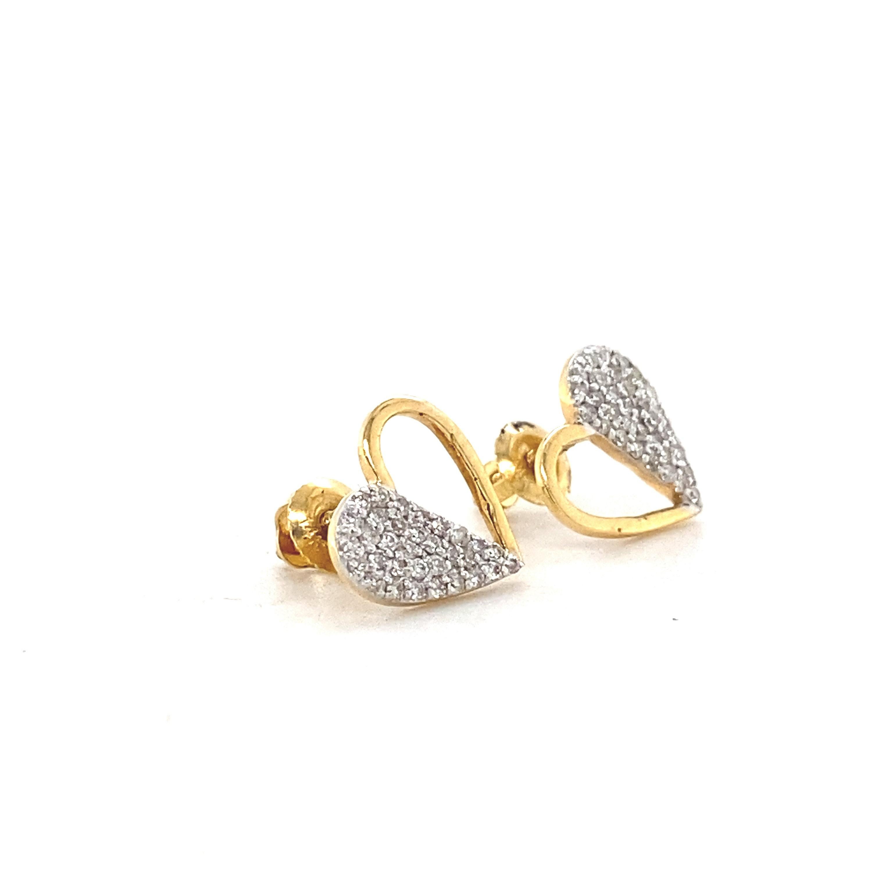 Taille ronde Boucles d'oreilles en or massif 14K avec diamant en forme de cœur (certifié) en vente