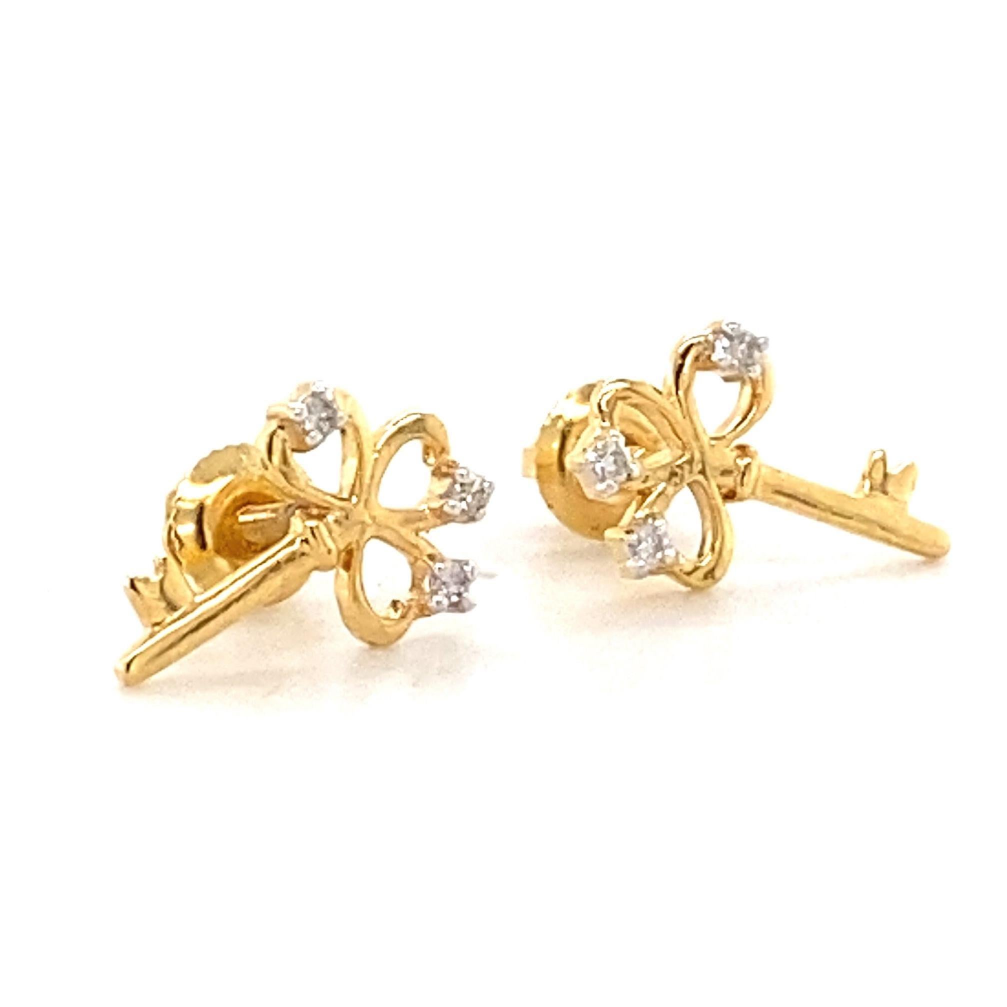 Pendientes infantiles de oro macizo de 14 quilates con diamantes en forma de llave (certificados) en Nuevo estado para la venta en New Delhi, DL