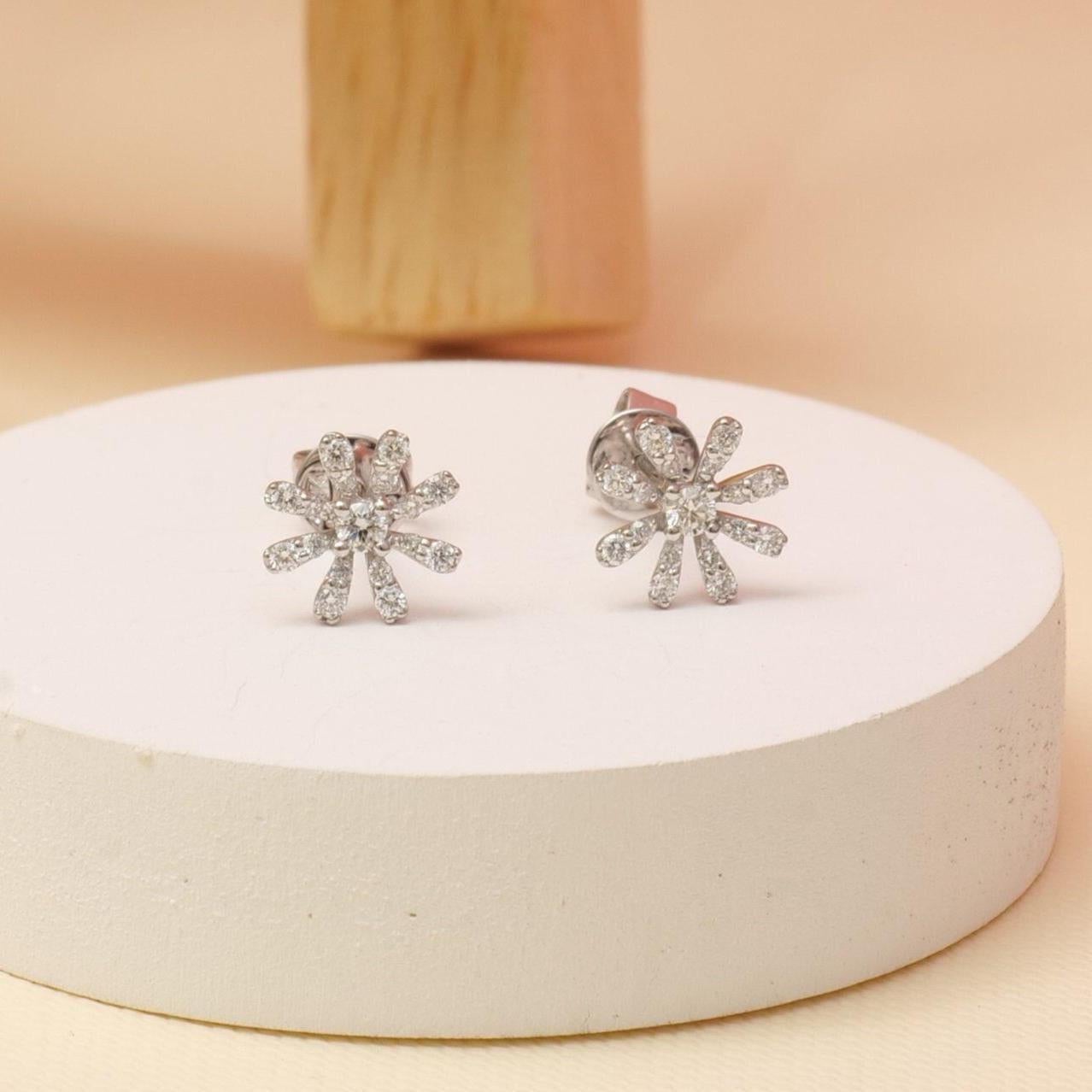 Art Deco Kids Snowflake Diamond Stud Earrings in 14k Solid Gold (Certified) For Sale