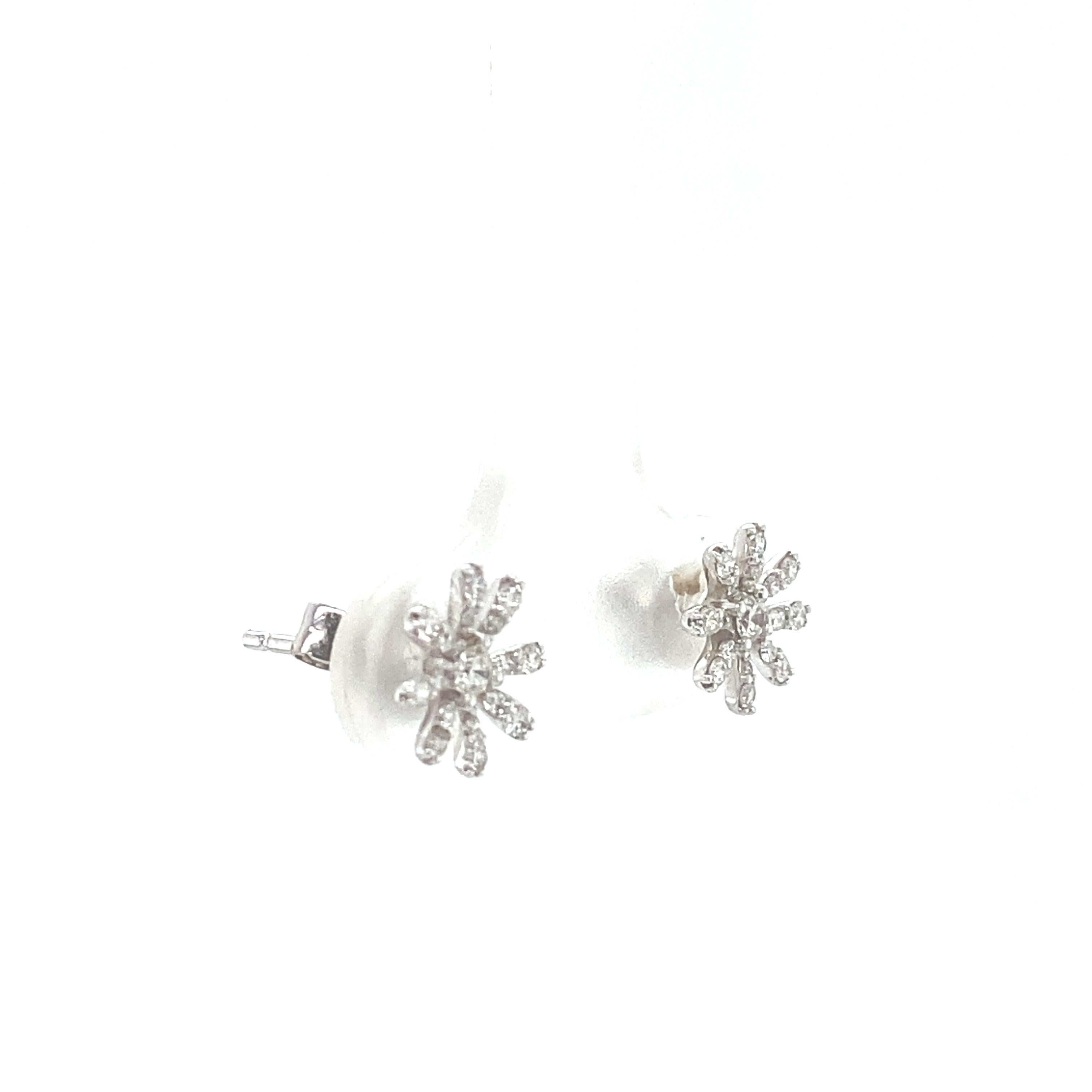 Kids Snowflake Diamond Stud Earrings in 14k Solid Gold (Certified) For Sale 2