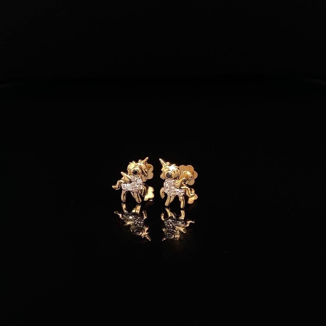 Orecchini per bambini con diamante Unicorno in oro massiccio 14K (certificati) In condizioni Nuovo in vendita a New Delhi, DL
