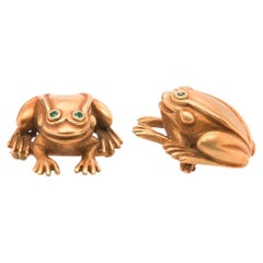 Kielselstein Cord 18k Yellow Gold Pair of Frog Brooches with Emerald Eyes