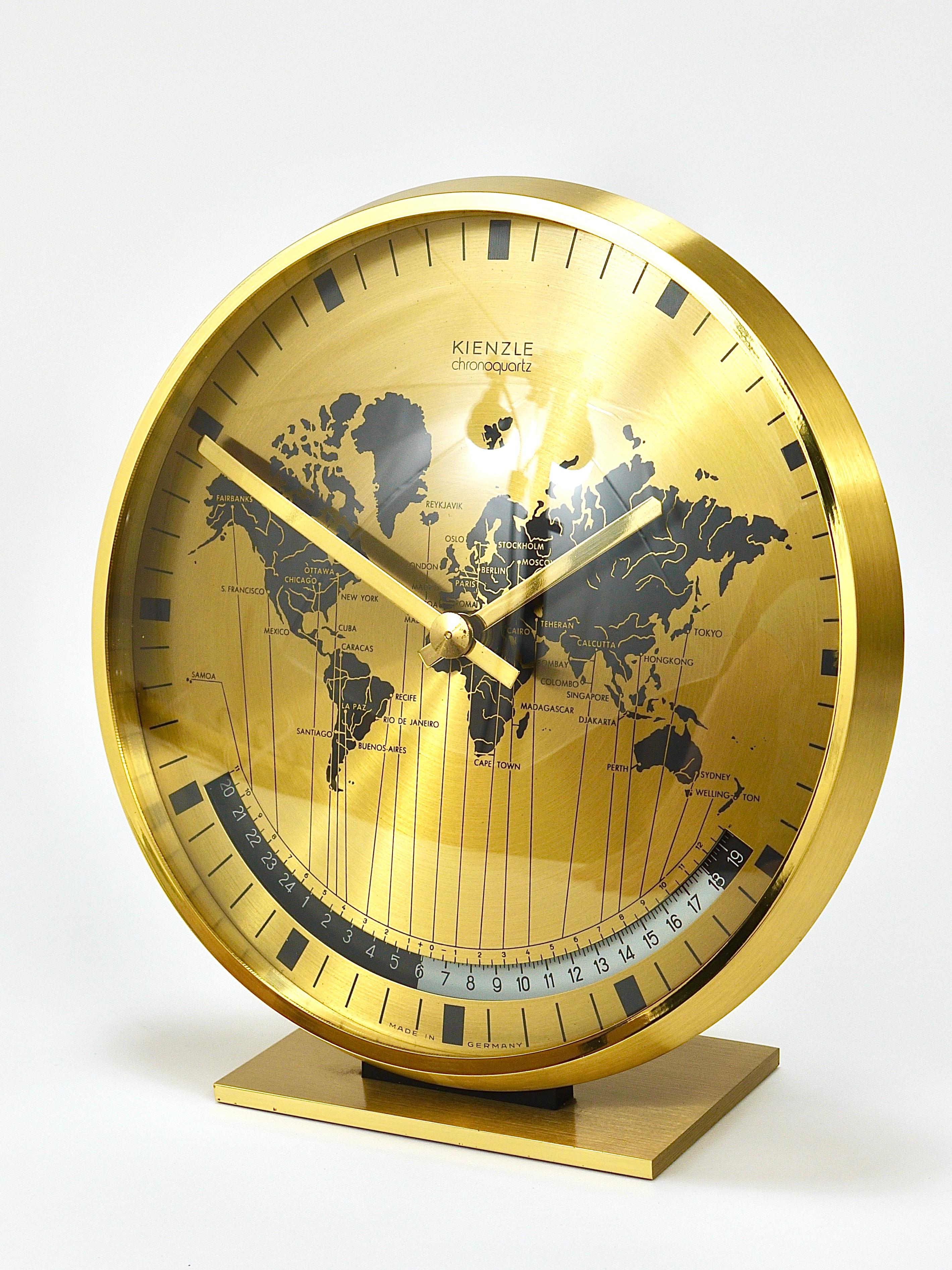 benchmark quartz clock