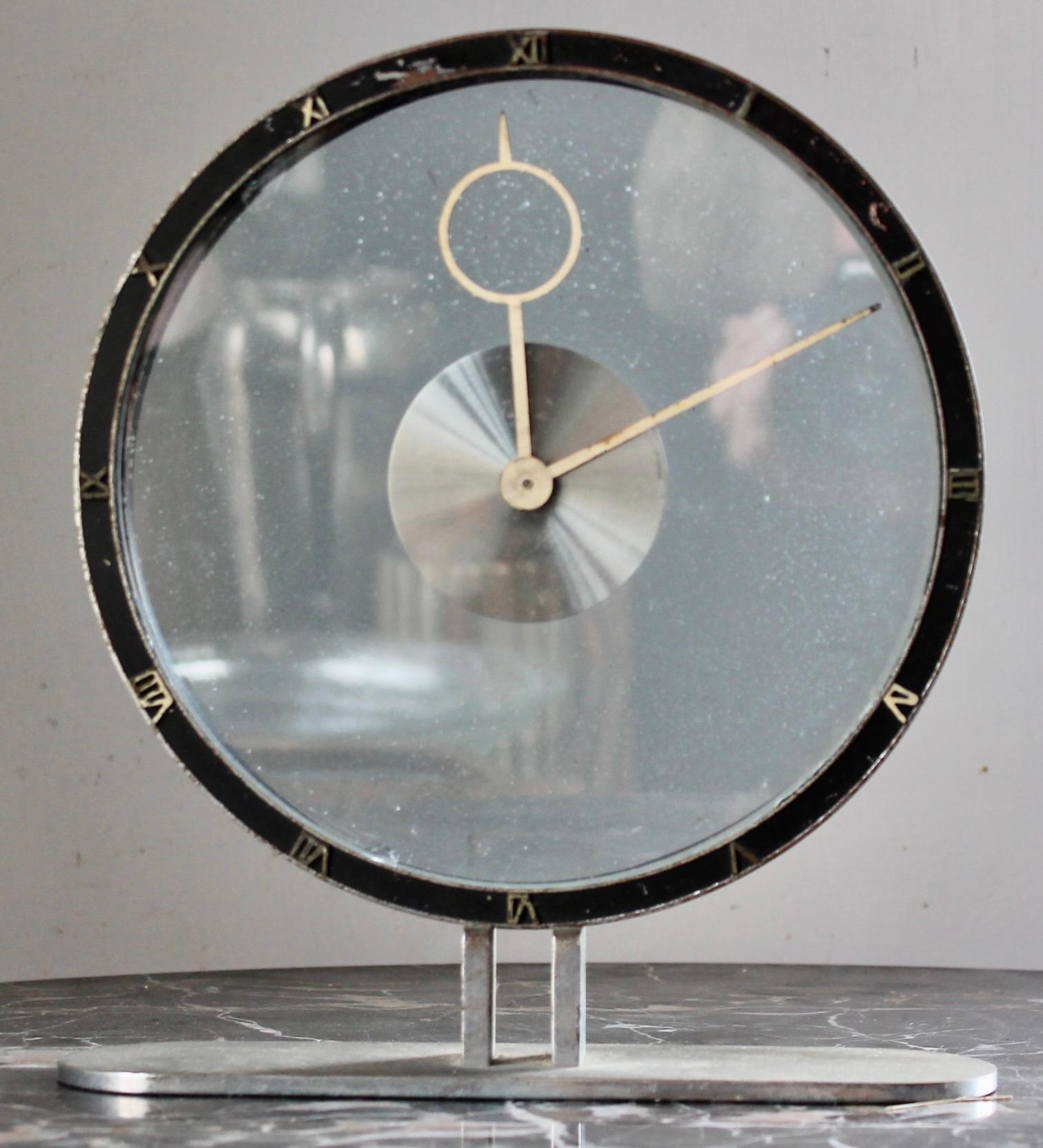 Tedesco Kienzle, Heinrich Moller per Kienzle 1932 Orologio da tavolo dell'era Bauhaus in vendita