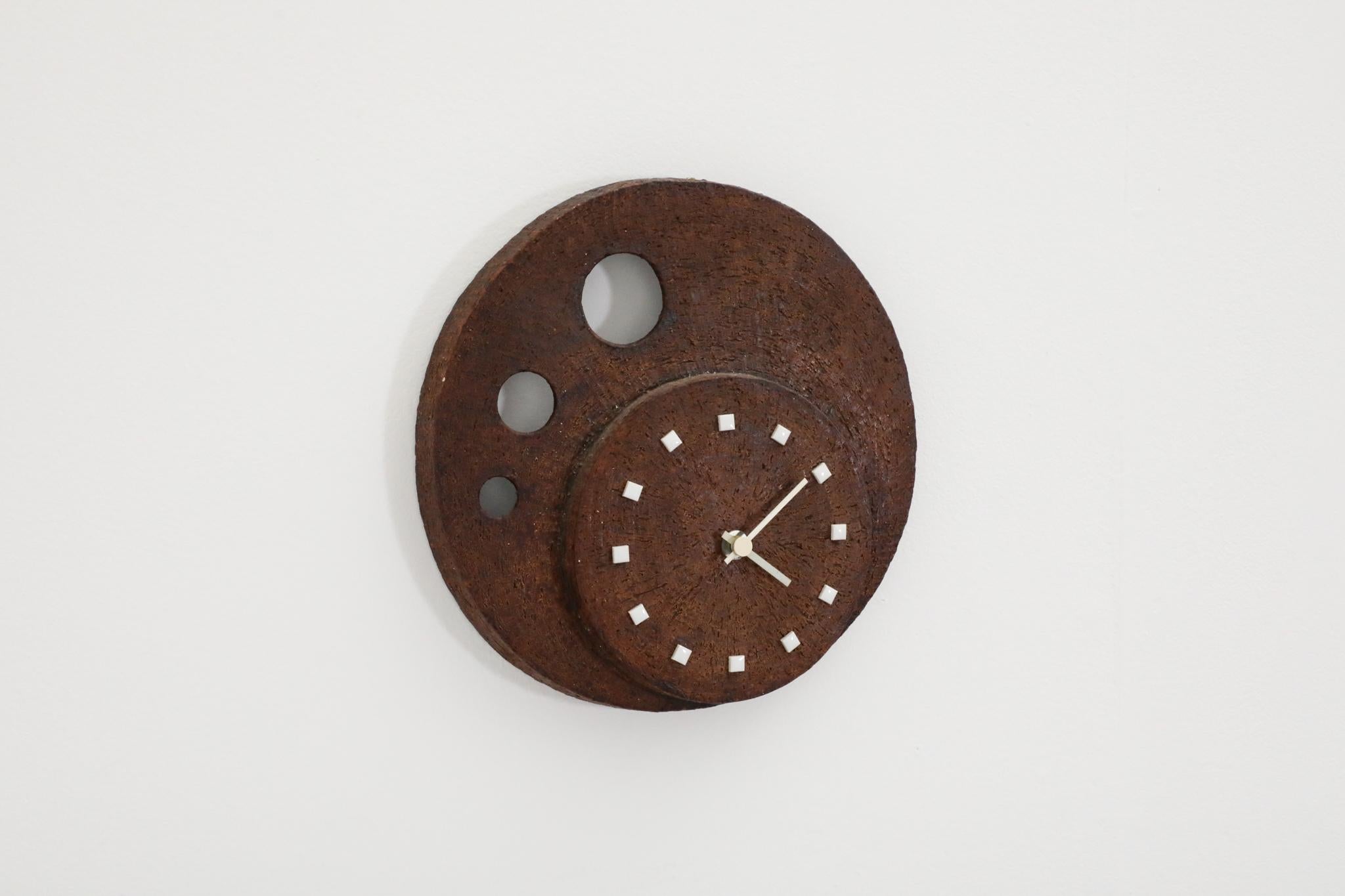 Kienzle Uhren Brutalist Wall Mount Ceramic Clock, 1970s German In Good Condition For Sale In Los Angeles, CA