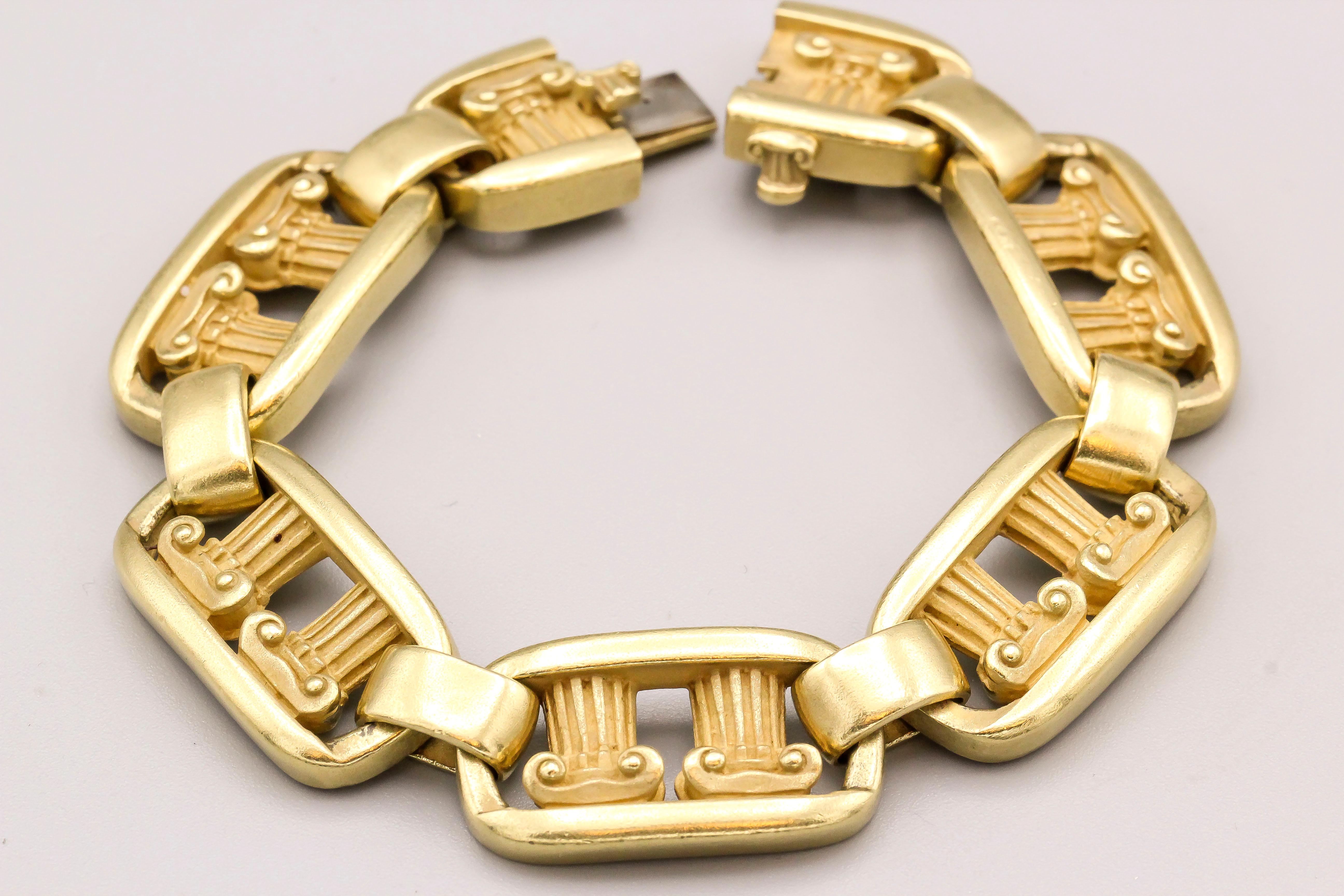 Kieselstein-Cord Bracelet à maillons en forme de colonne grecque en or 18 carats en vente 1