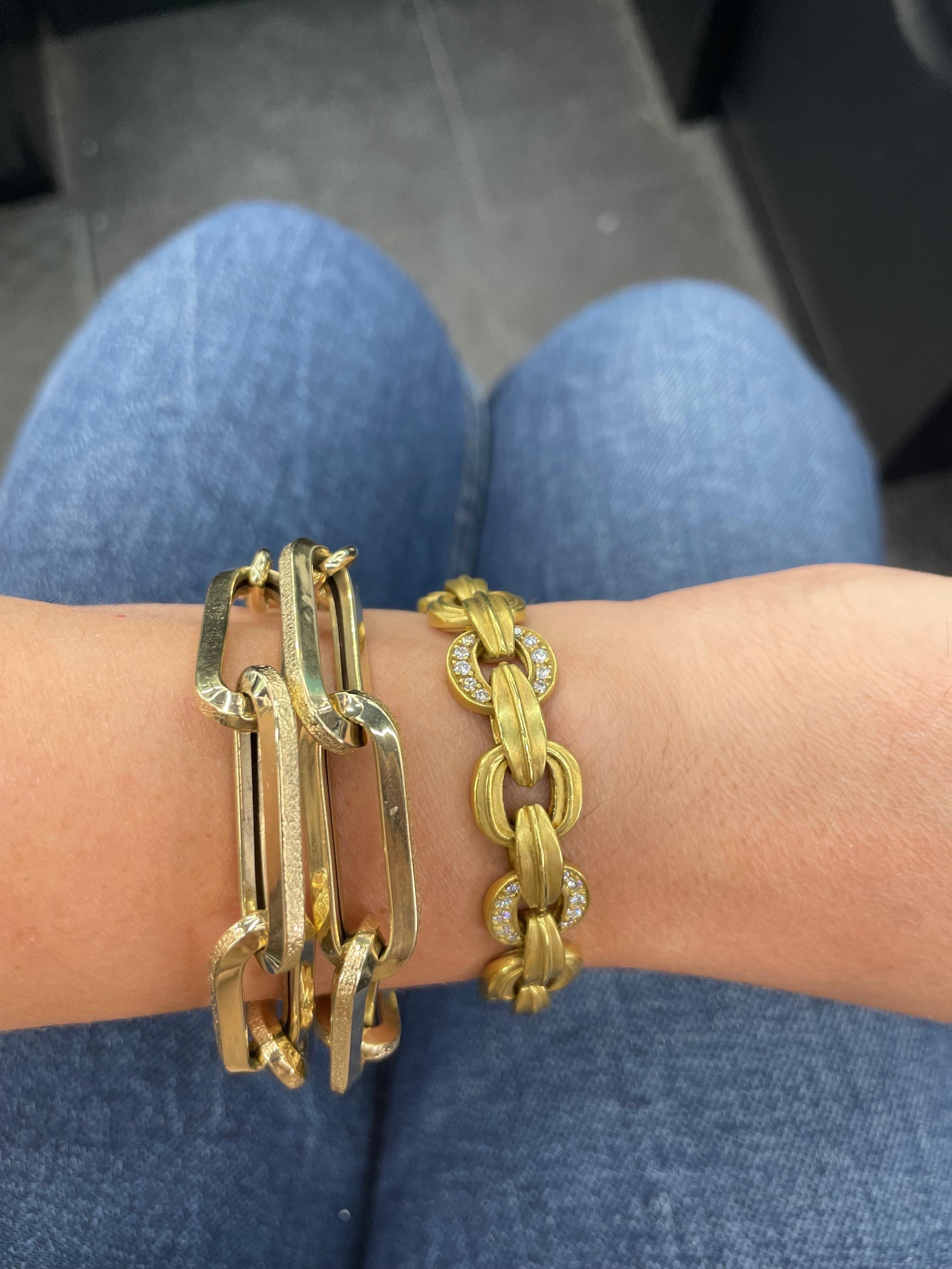 Kieselstein-Cord 18 Karat Yellow Gold Link Diamond Bracelet 62.2 Grams 2001 In Excellent Condition In New York, NY