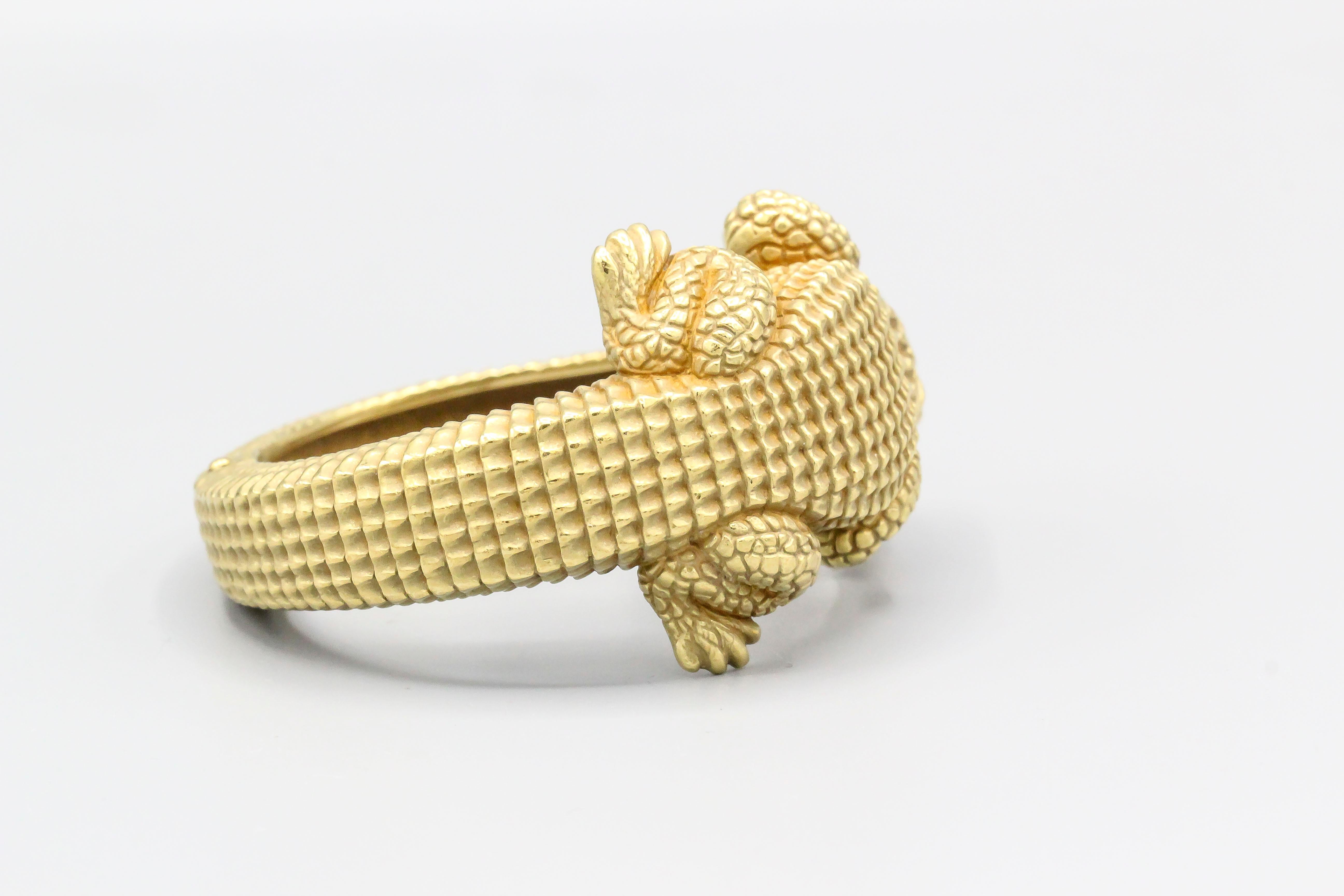 gold alligator statue