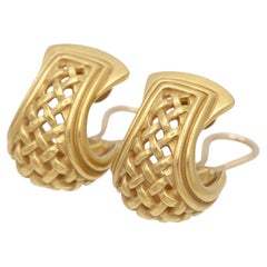 Kieselstein-Cord 18K Gold Basket Weave Sculptural Clip Earrings