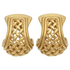 Kieselstein-Cord 18K Gold Basket Weave Sculptural Clip Earrings