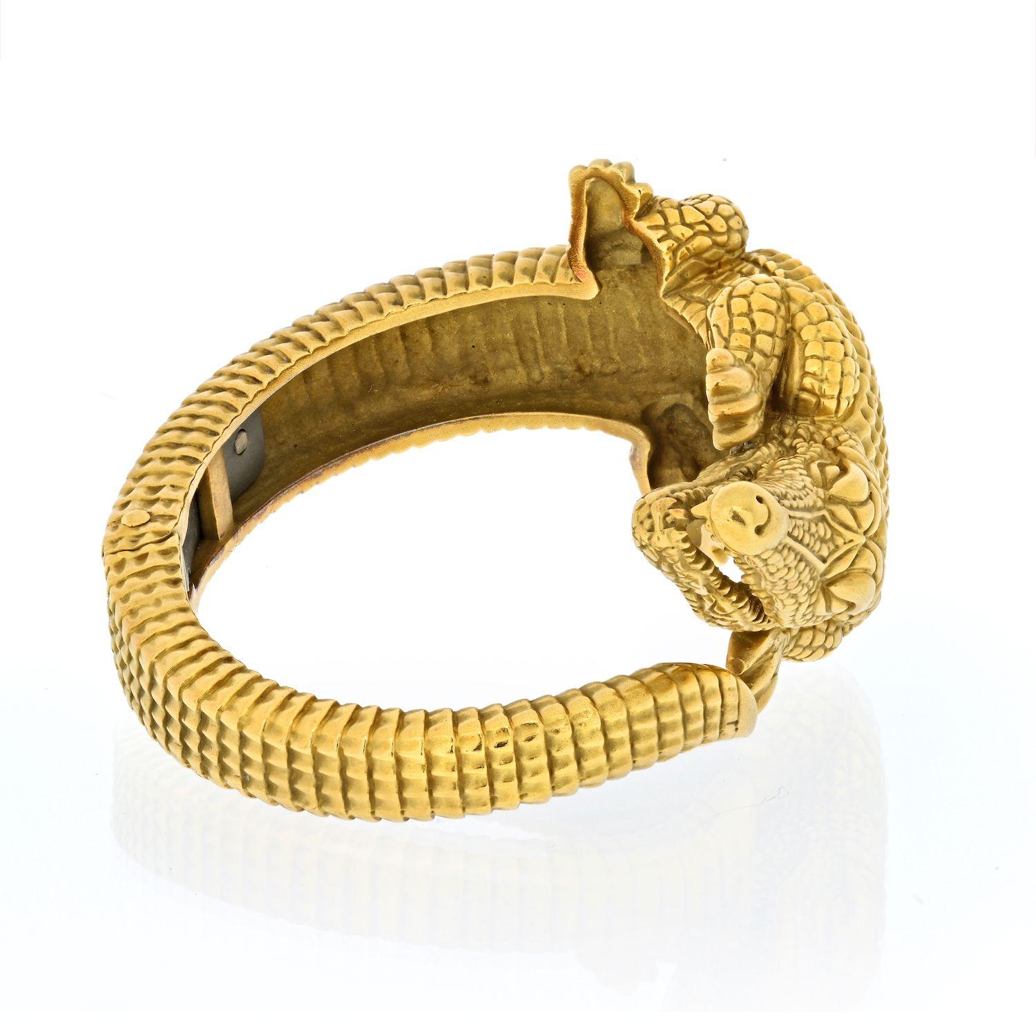 Kieselstein Cord 18K Yellow Gold Alligator Bracelet In Good Condition In New York, NY