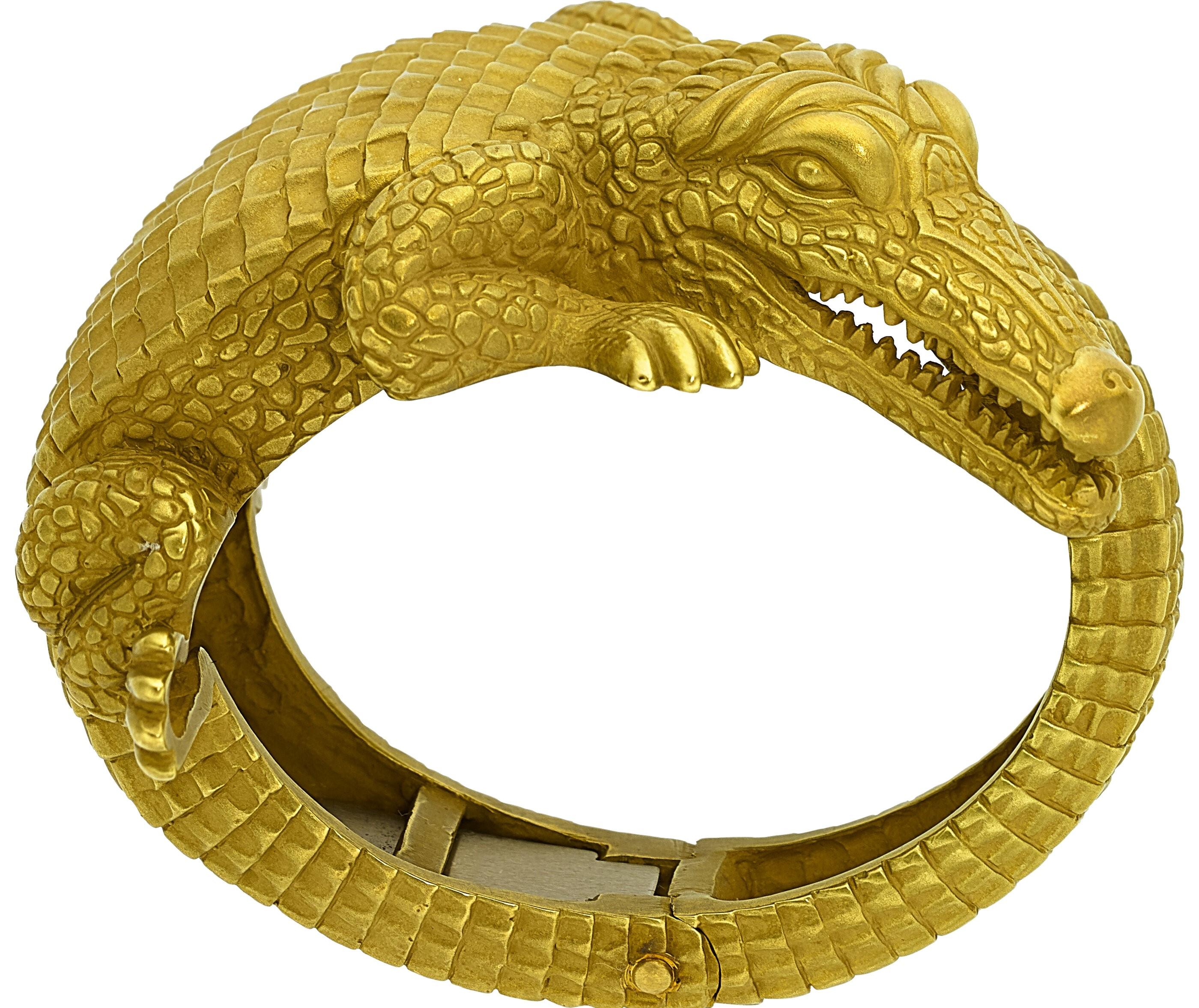 KIESELSTEIN-CORD Bracelet manchette en or jaune 18k avec charnière en alligator, taille 5.5 en vente 3