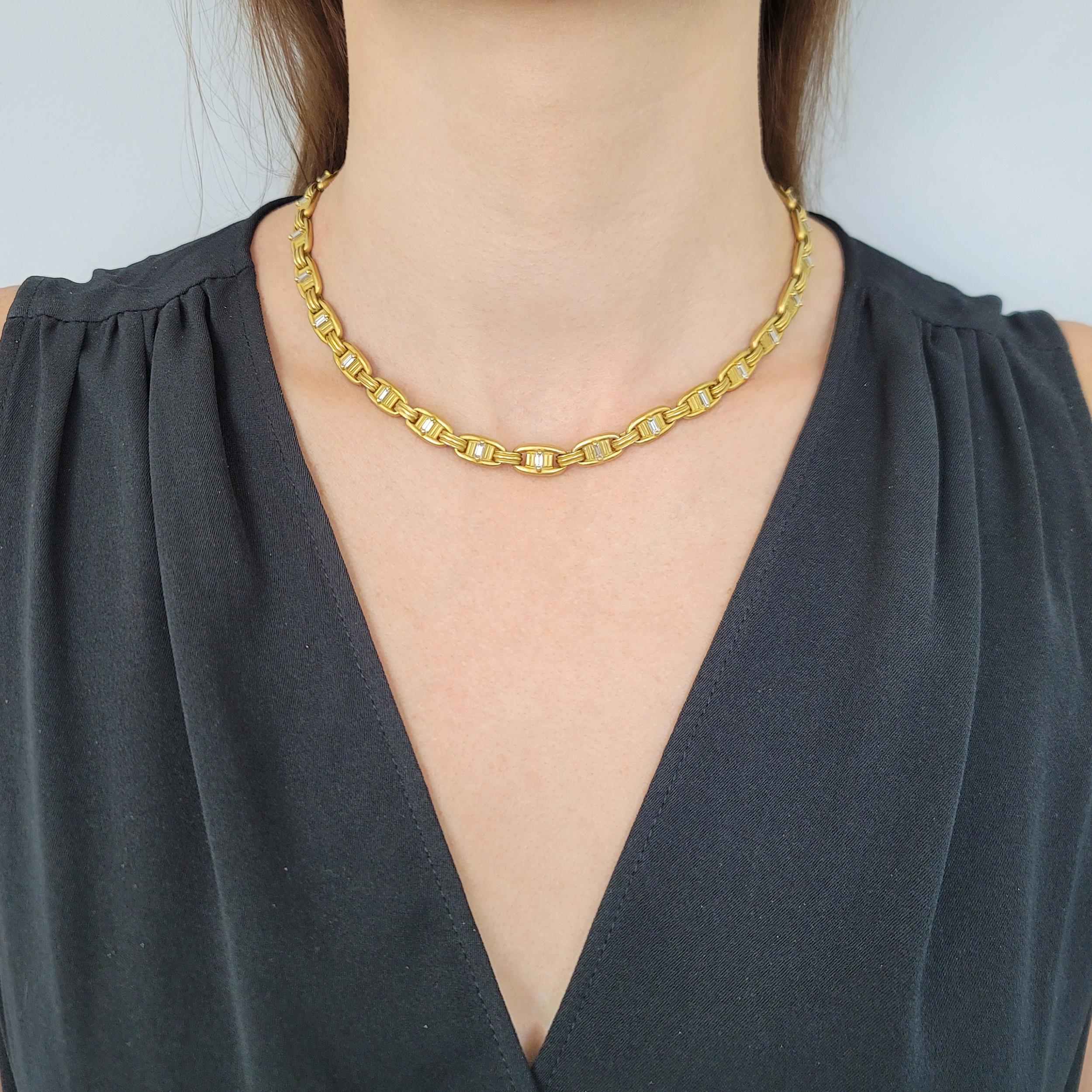KIESELSTEIN-CORD Halskette aus 18 Karat Gelbgold mit Diamanten. im Angebot 3