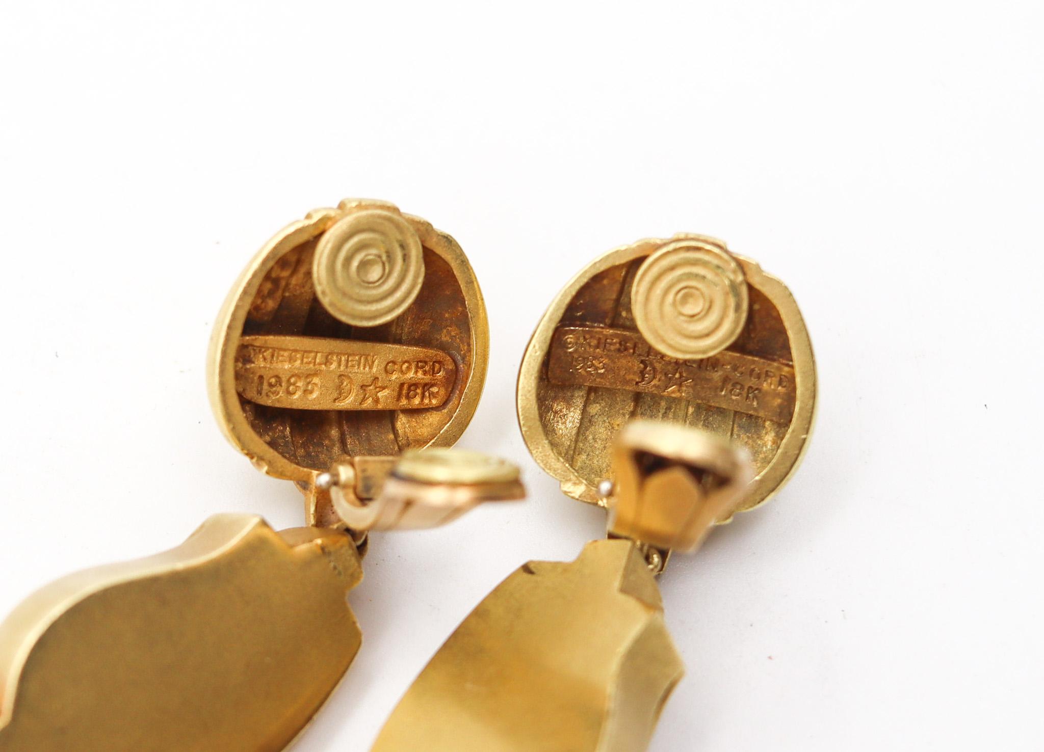 Women's Kieselstein Cord 1983 Sculptural Dangle Drop Earrings Brushed 18Kt Yellow Gold For Sale