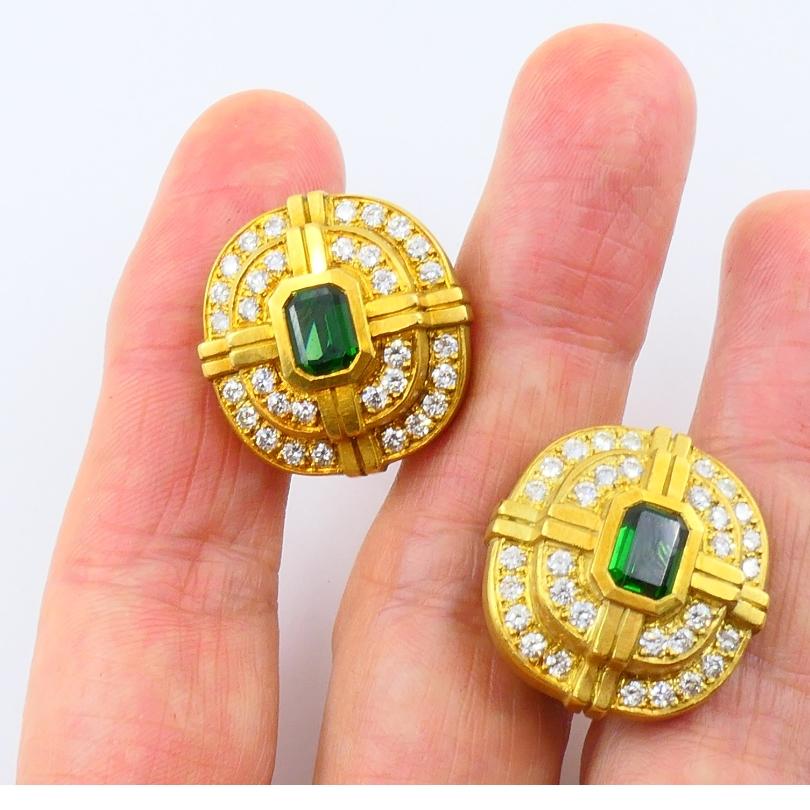 Kieselstein-Cord Earrings 18k Gold Green Tourmaline Diamond For Sale 1