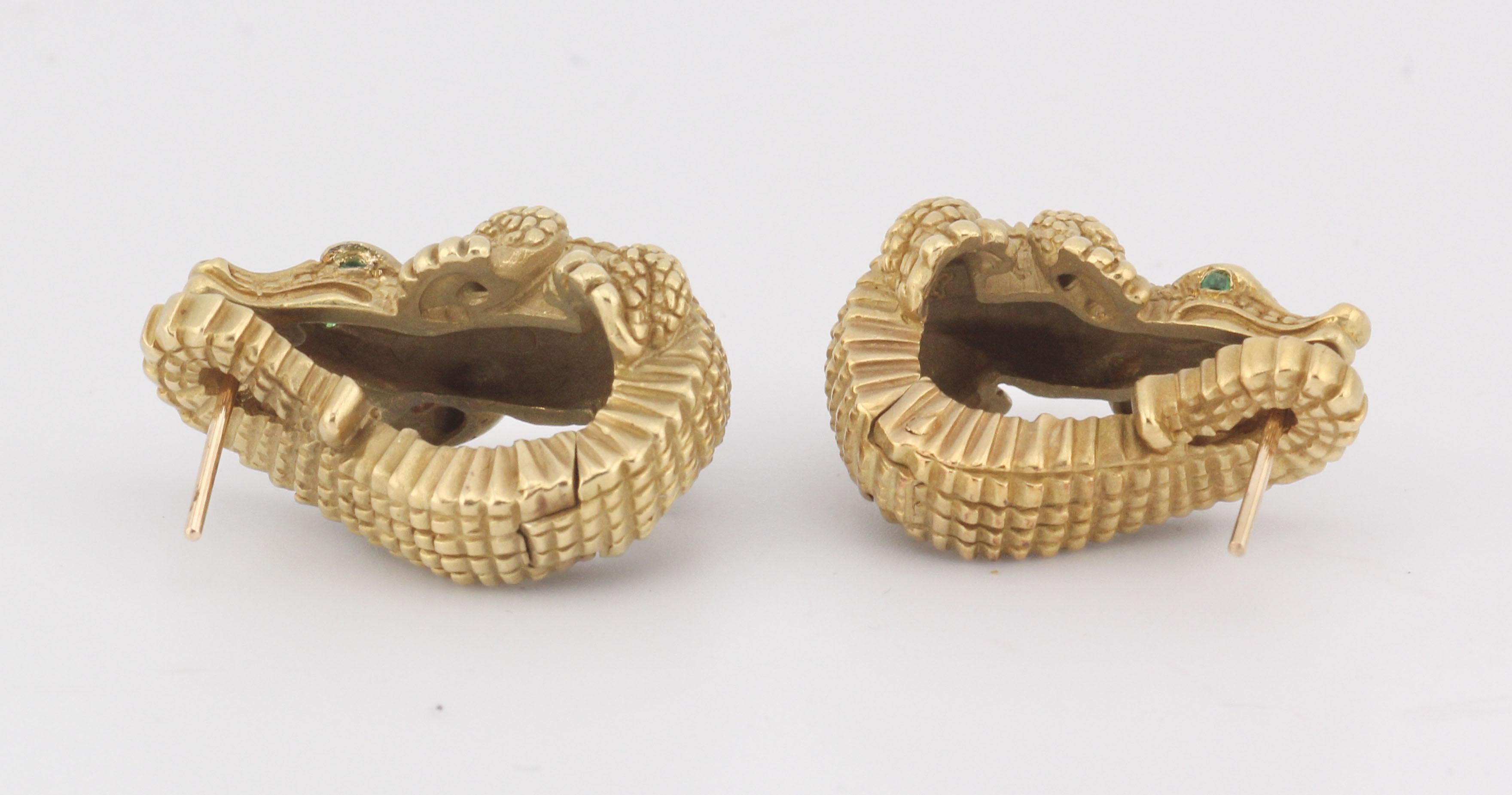 KIESELSTEIN-CORD Boucles d'oreilles Emeraude en or jaune 18k et Alligator en vente 1