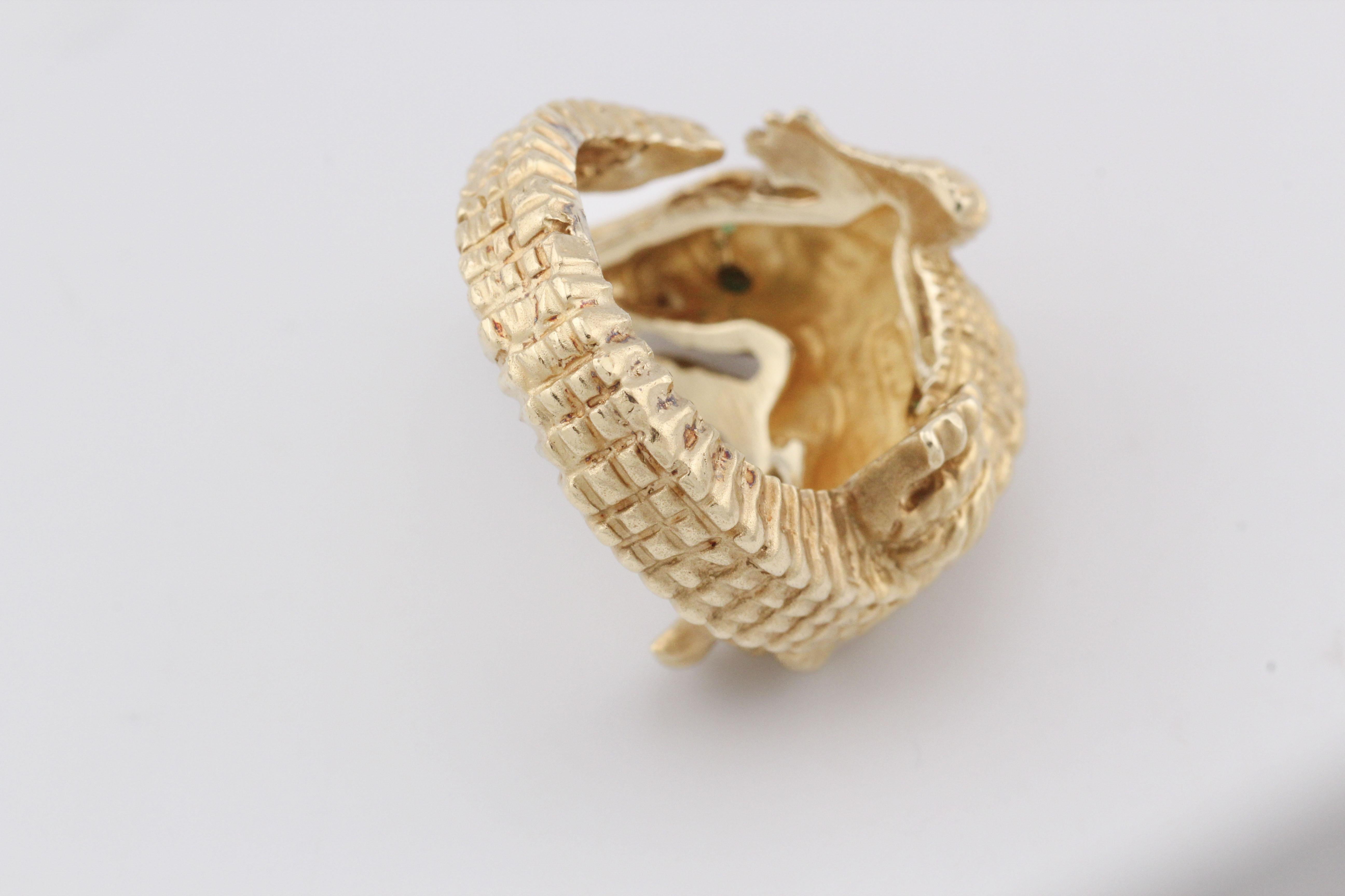 Femenino o masculino Anillo Kieselstein-Cord Esmeralda Cocodrilo Oro Amarillo 18K Talla 5 en venta