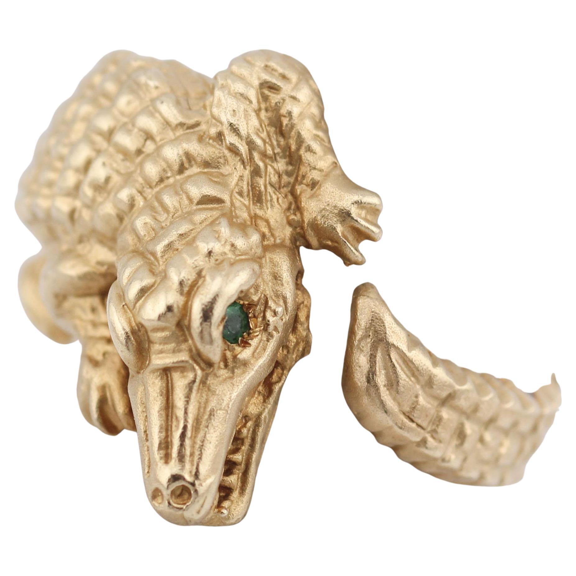 Kieselstein-Cord Emerald 18K Yellow Gold Alligator Ring Size 5
