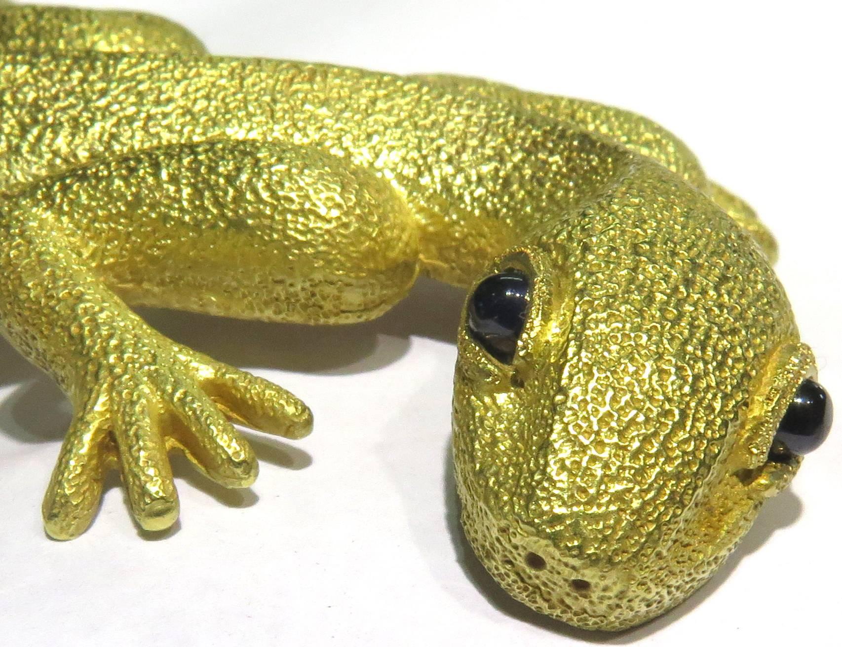Kieselstein-Cord Enormous Gold Lizard/Salamander Sapphire Pin/Brooch Dated 1990 For Sale 4