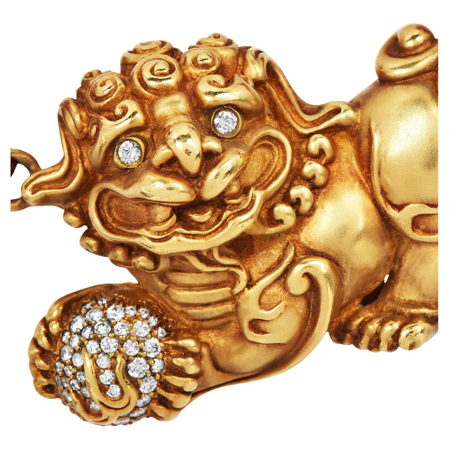 Kieselstein-Cord Foo Dog Diamond 18K Gold Oriental Pendant Necklace