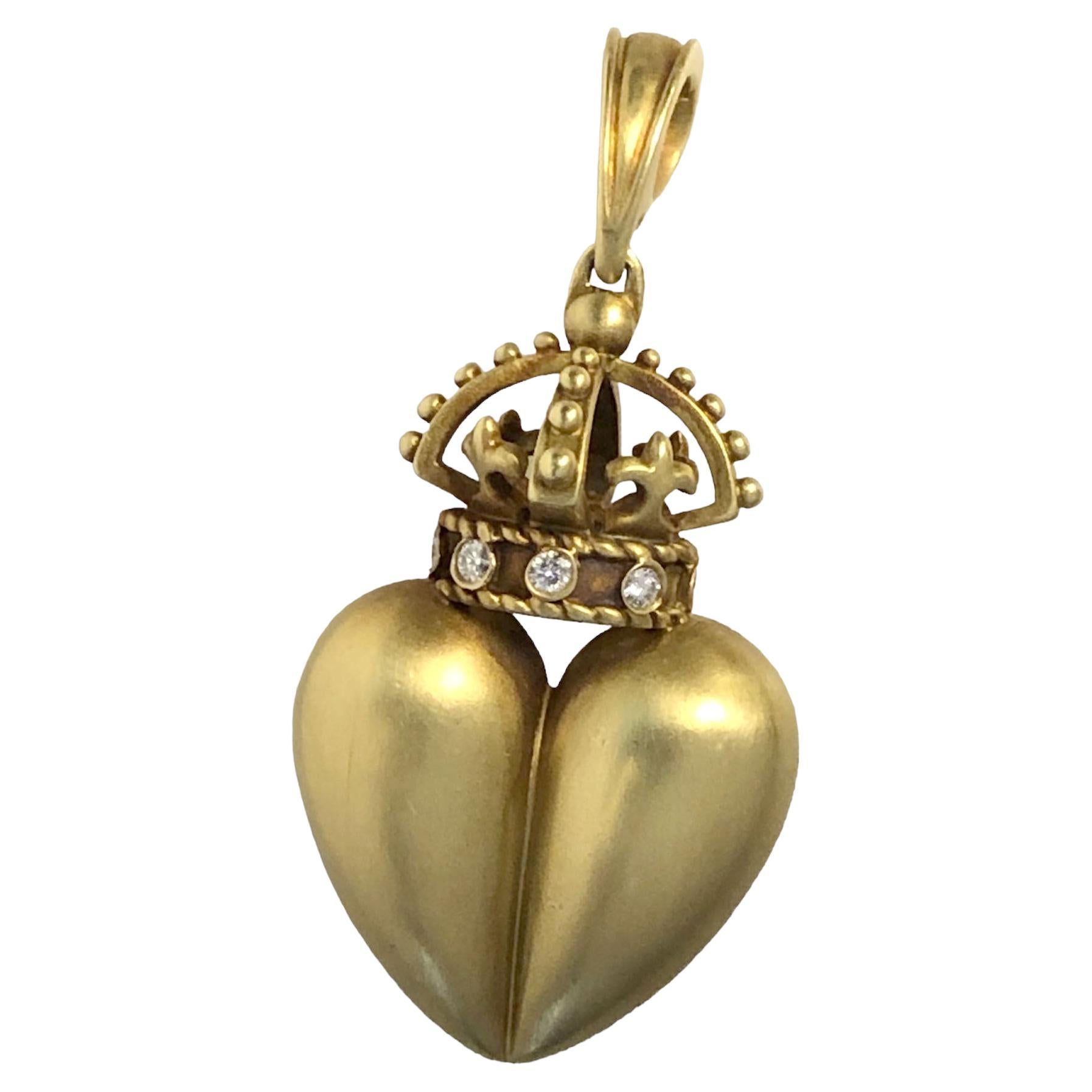Kieselstein Cord Iconic Large Yellow Gold and Diamond Crowned Heart Pendant For Sale