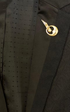 Kieselstein-Cord Man in the Moon Brooch in 18 Karat