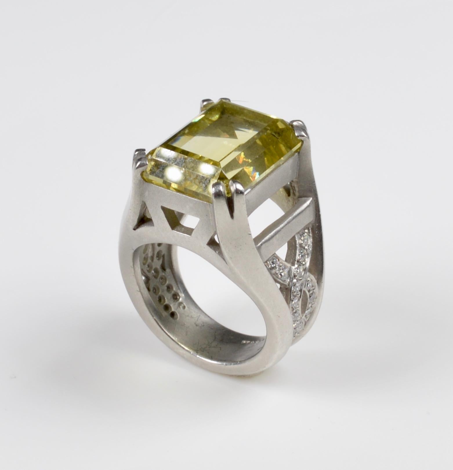 Modern Kieselstein-Cord Platinum Beryl and Diamond Ring, 1998