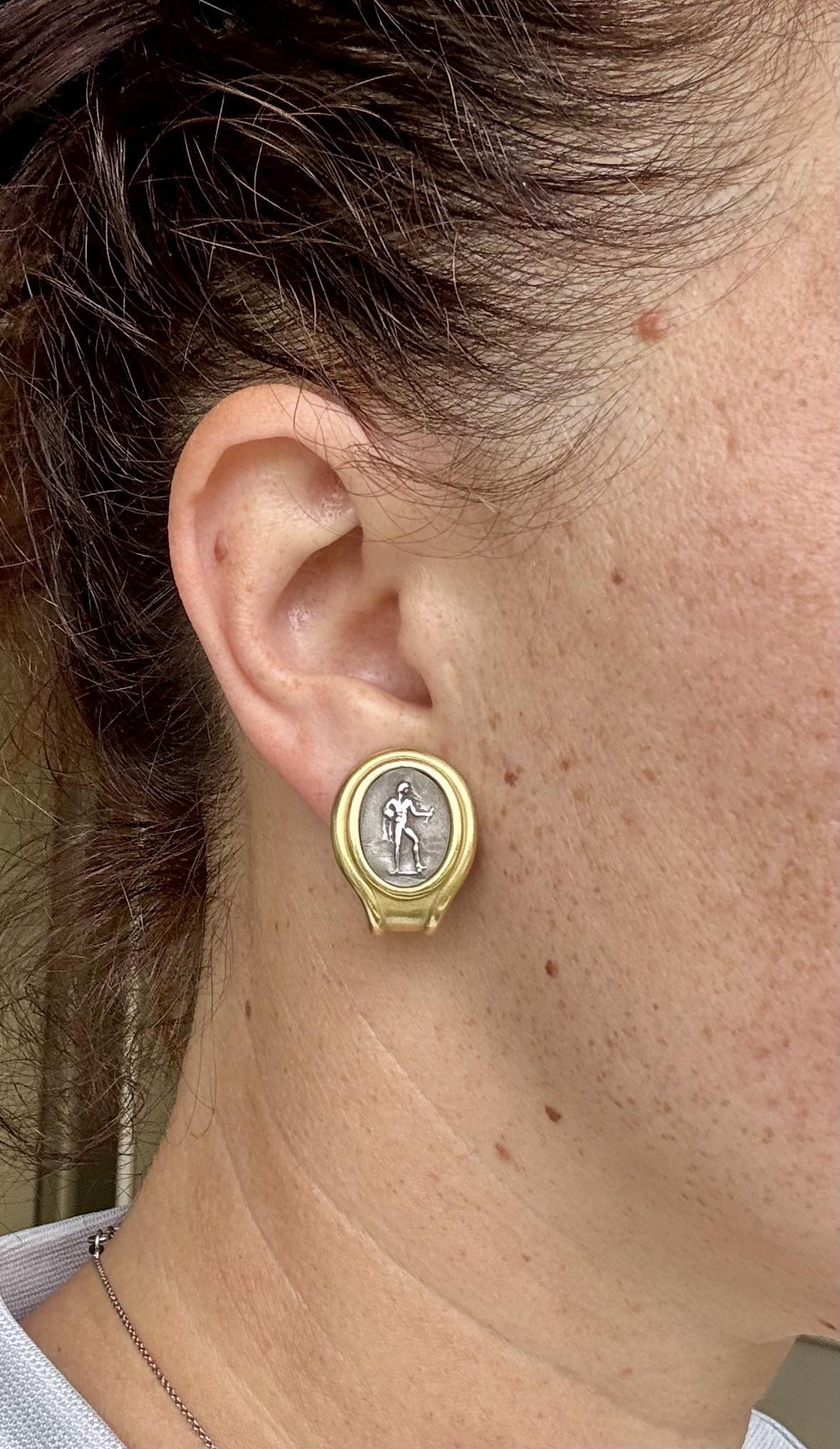 KIESELSTEIN-CORD Dichterkrieger 18k Gelbgold Stahl Kamee Ohrringe Ear Clips im Angebot 6