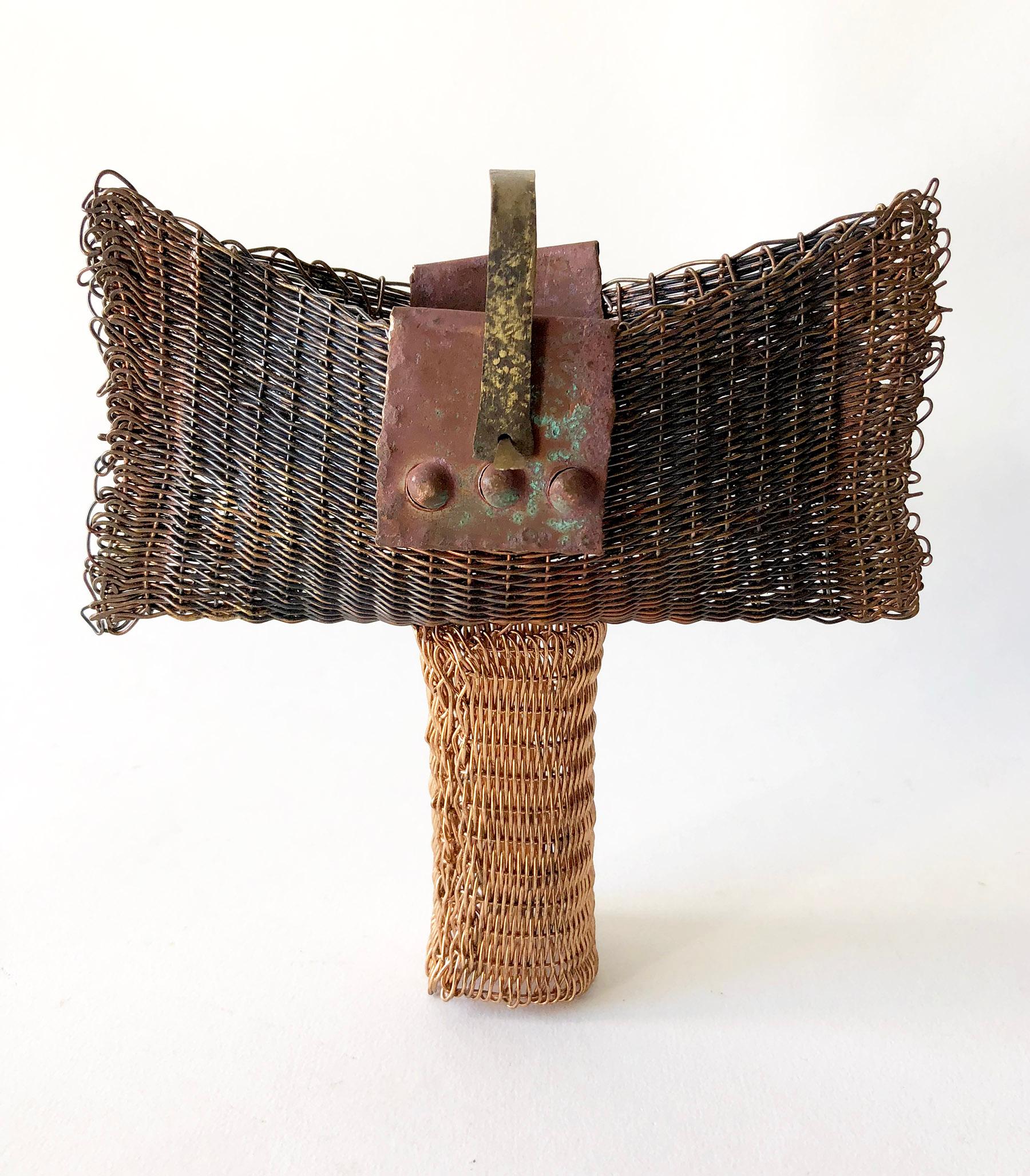 Kieta Jackson Drei skulpturale Skulpturenformen aus gewebtem Kupfer-Metall-Textil (Patiniert) im Angebot