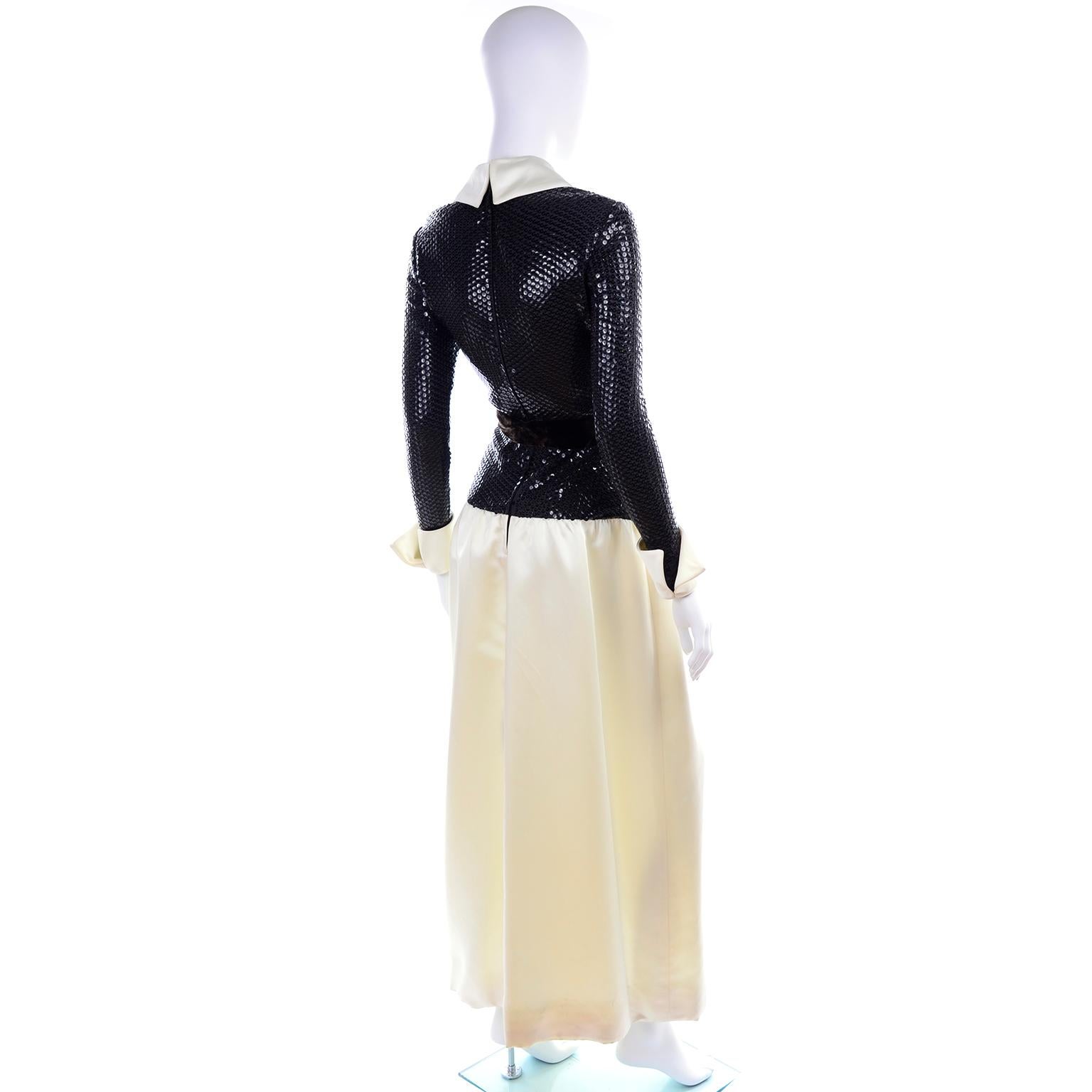 Kiki Hart - Robe de soirée vintage en satin ivoire avec corsage à sequins marron et nœud en velours en vente 2