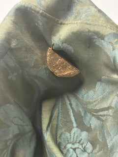 Or 18k, damas de soie du 19ème siècle Sculpture Seulement 18 Fabriqué